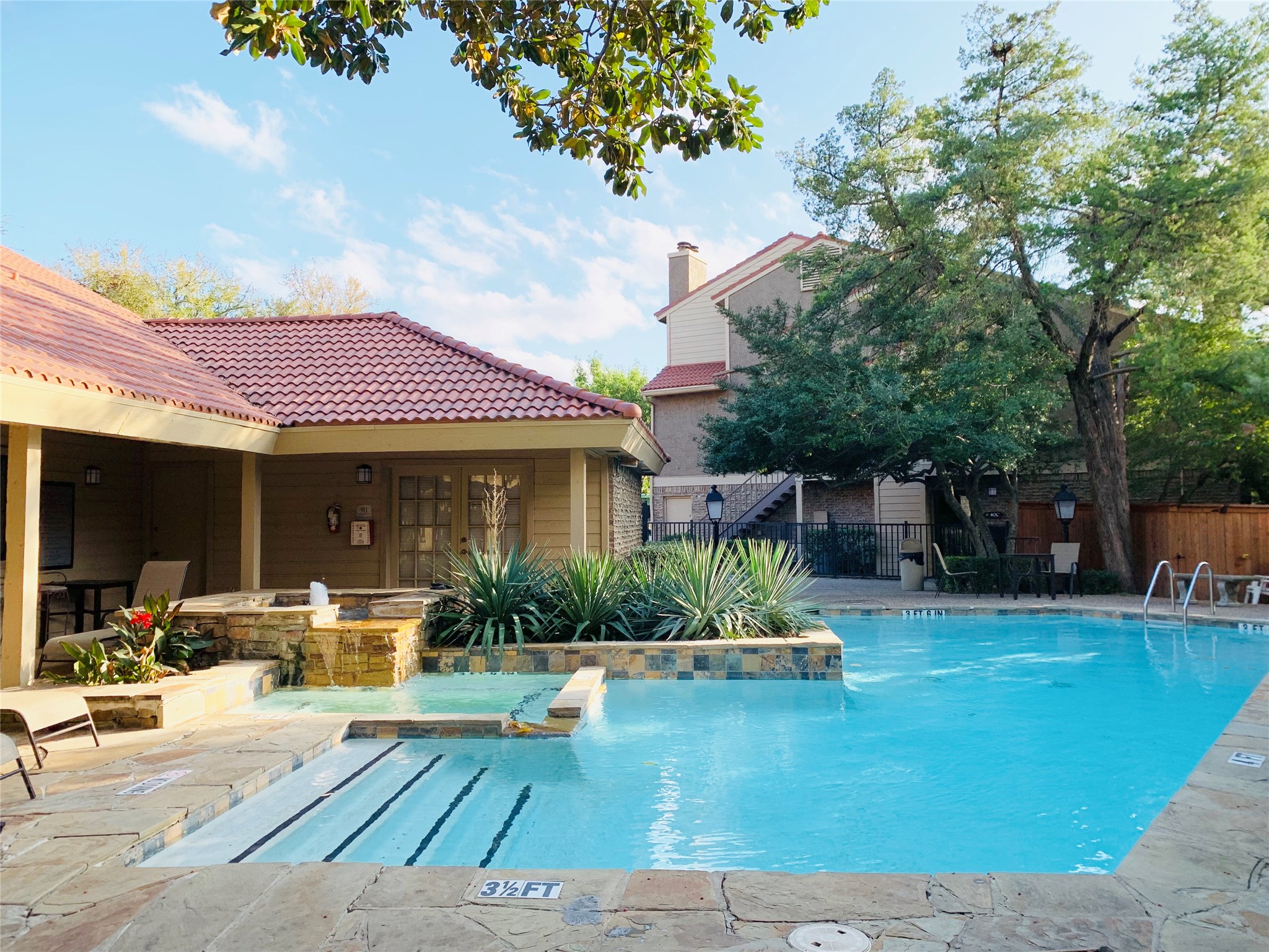 5200 Martel Avenue Dallas TX 75206