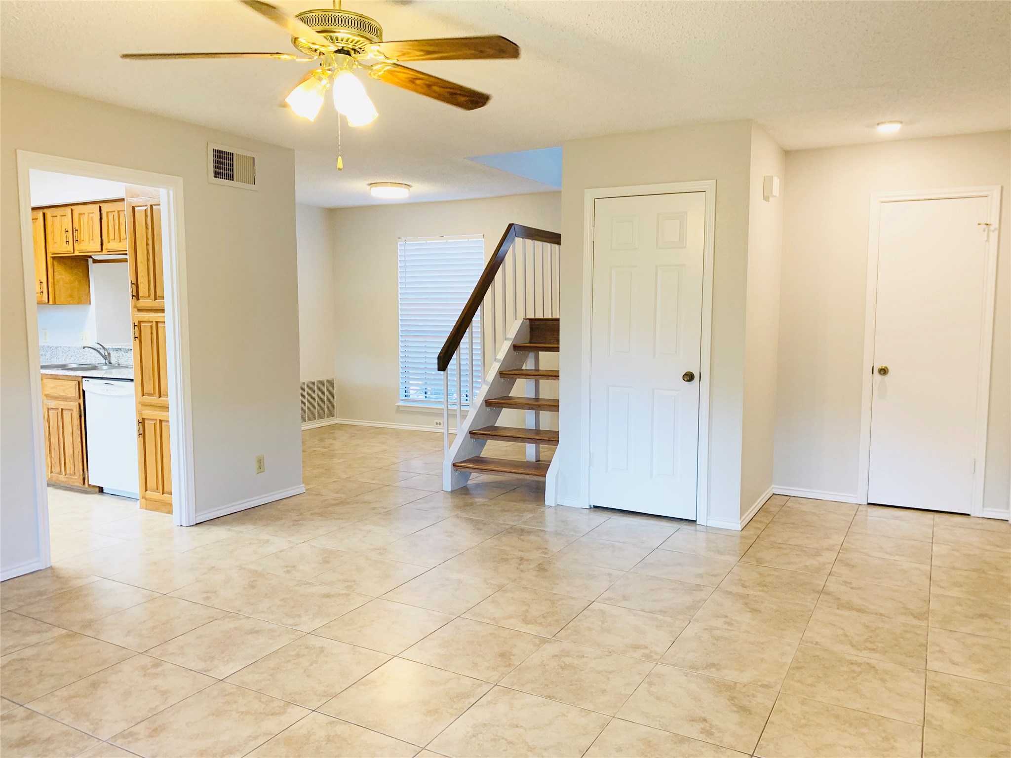 5200 Martel Avenue Dallas TX 75206