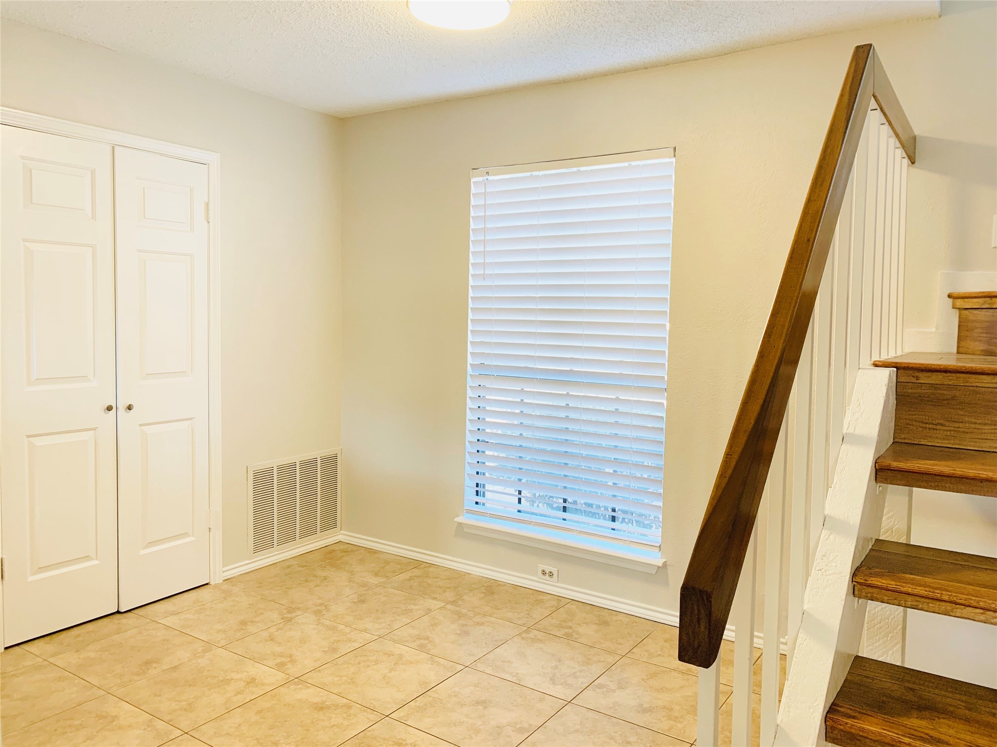 5200 Martel Avenue Dallas TX 75206
