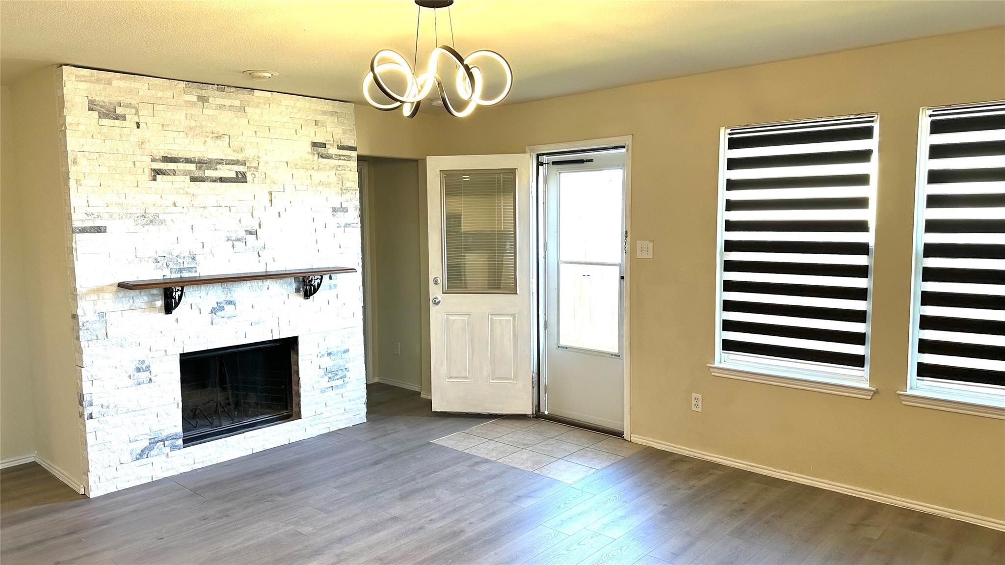 817 Lark Drive Aubrey TX 76227