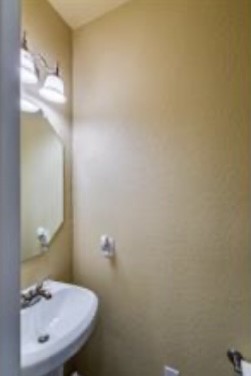 616 Fenet Street Mckinney TX 75069