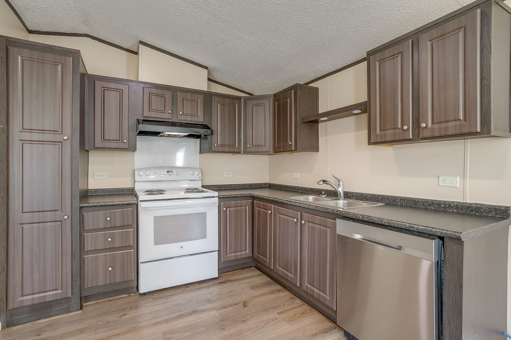 1948 Lariat Lane Burleson TX 76028
