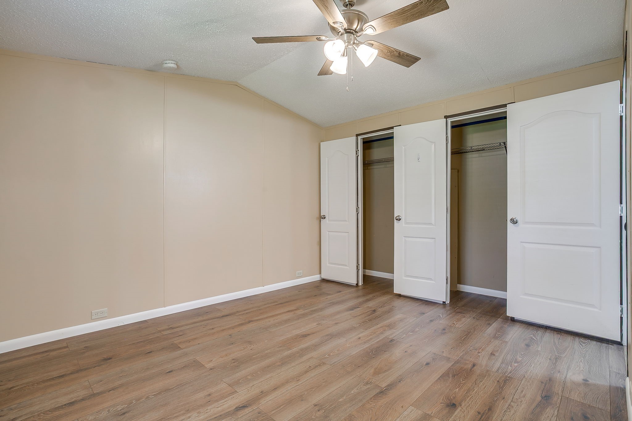 1948 Lariat Lane Burleson TX 76028