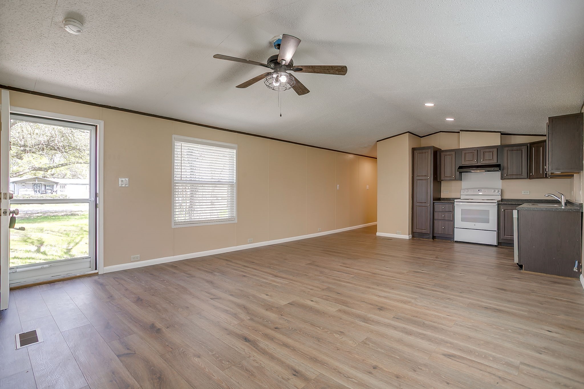 1948 Lariat Lane Burleson TX 76028