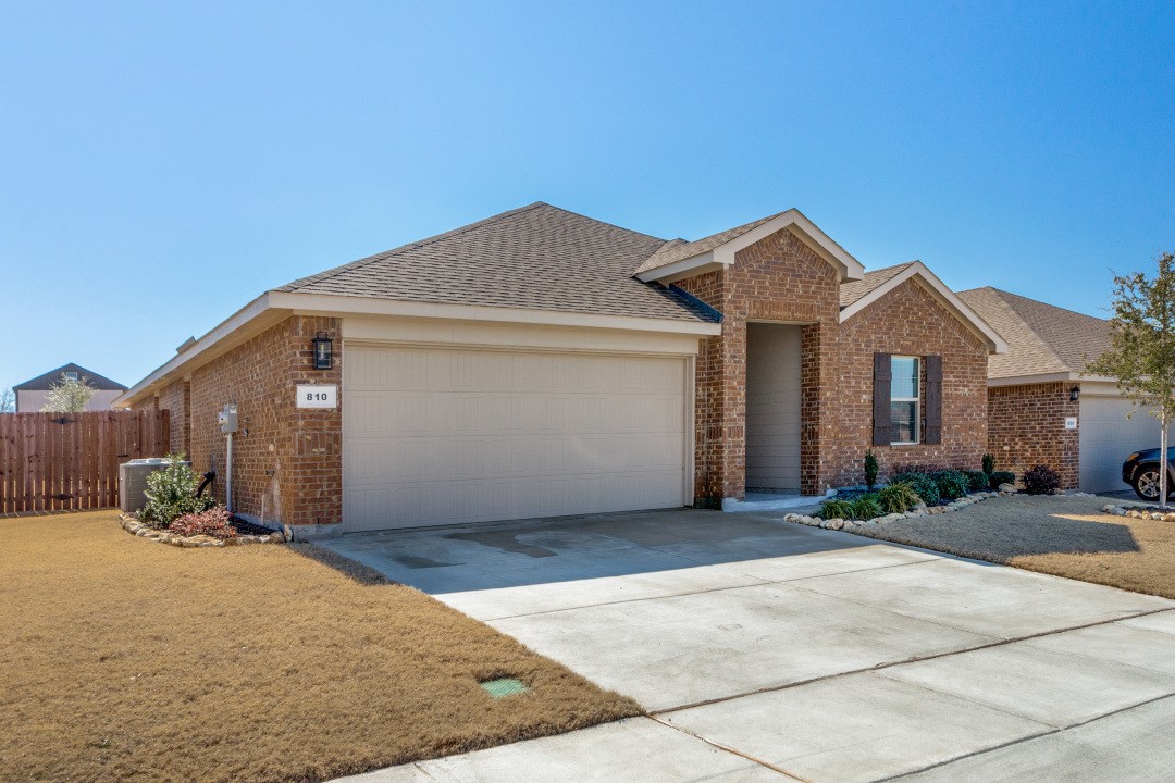 810 Wolf Creek Drive Cleburne TX 76033
