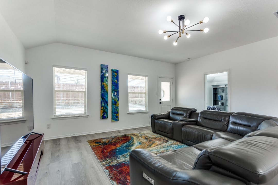810 Wolf Creek Drive Cleburne TX 76033