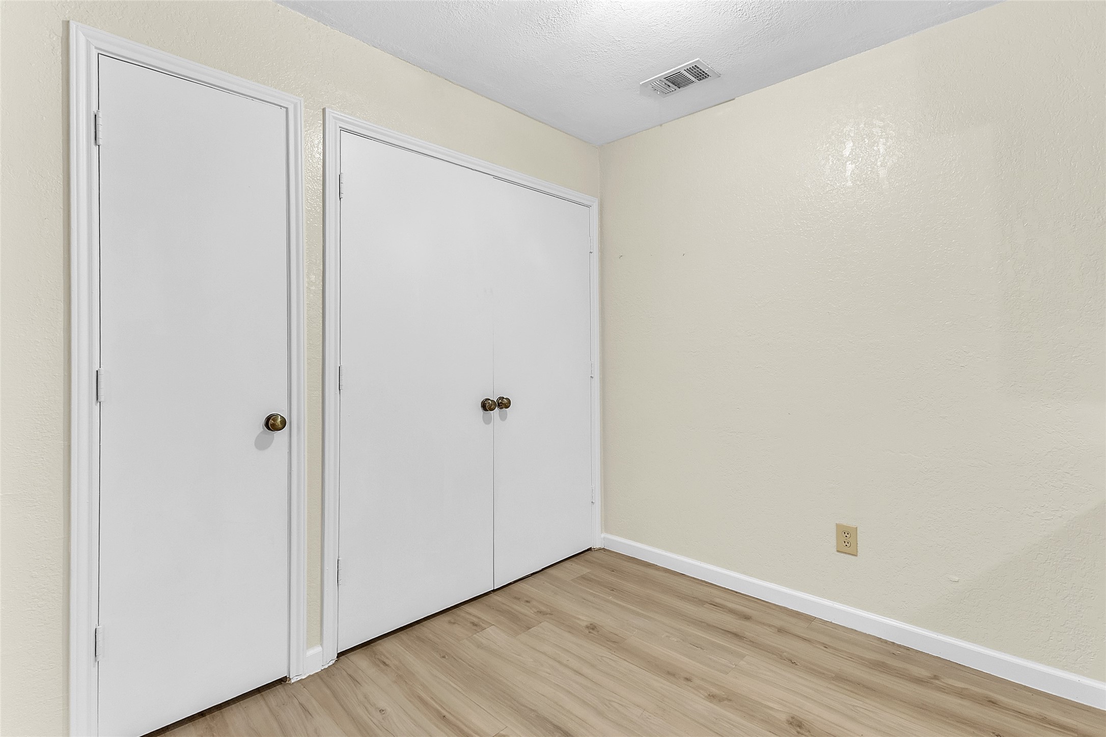211 W Trinity Street Forney TX 75126