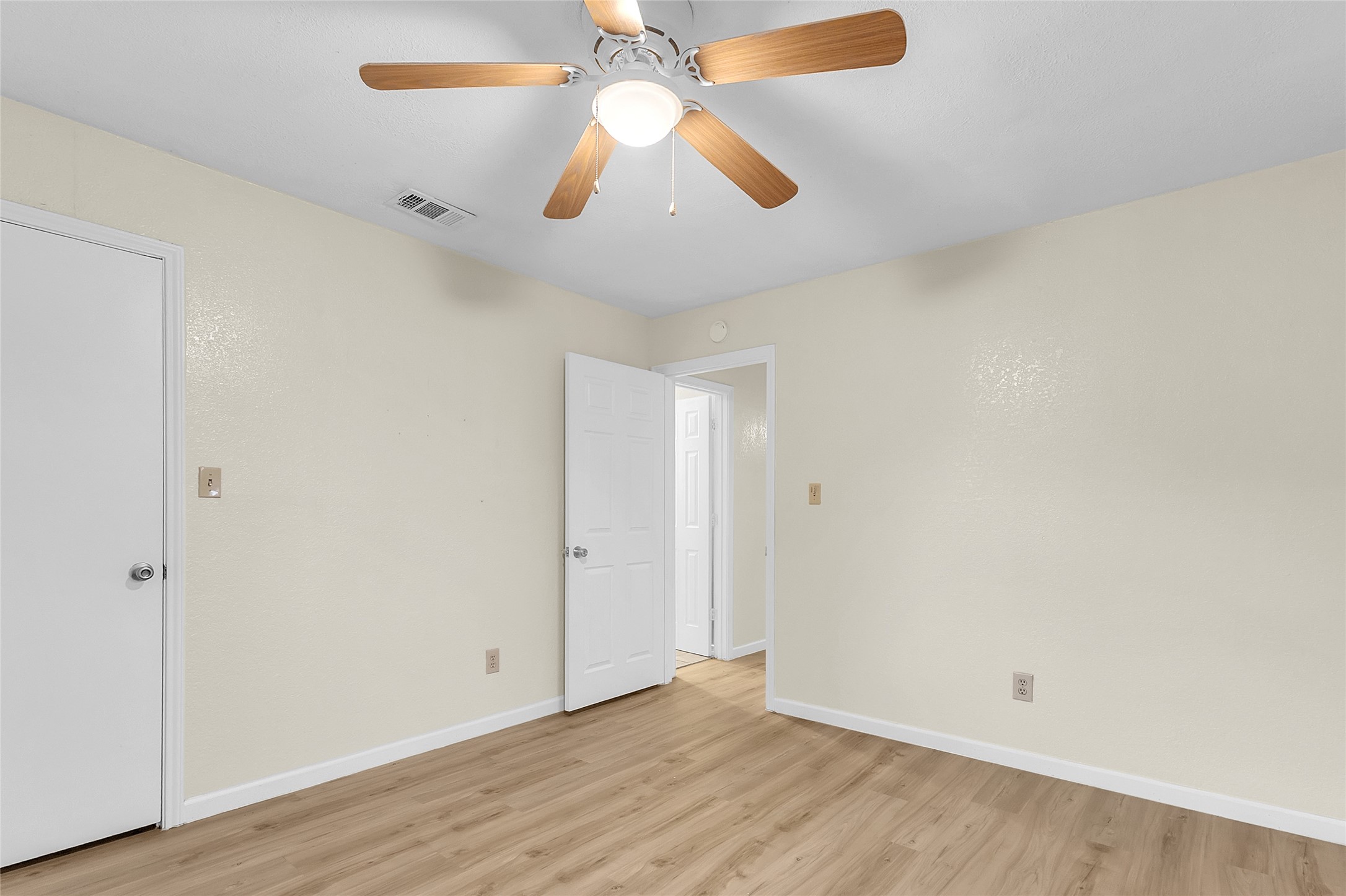 211 W Trinity Street Forney TX 75126