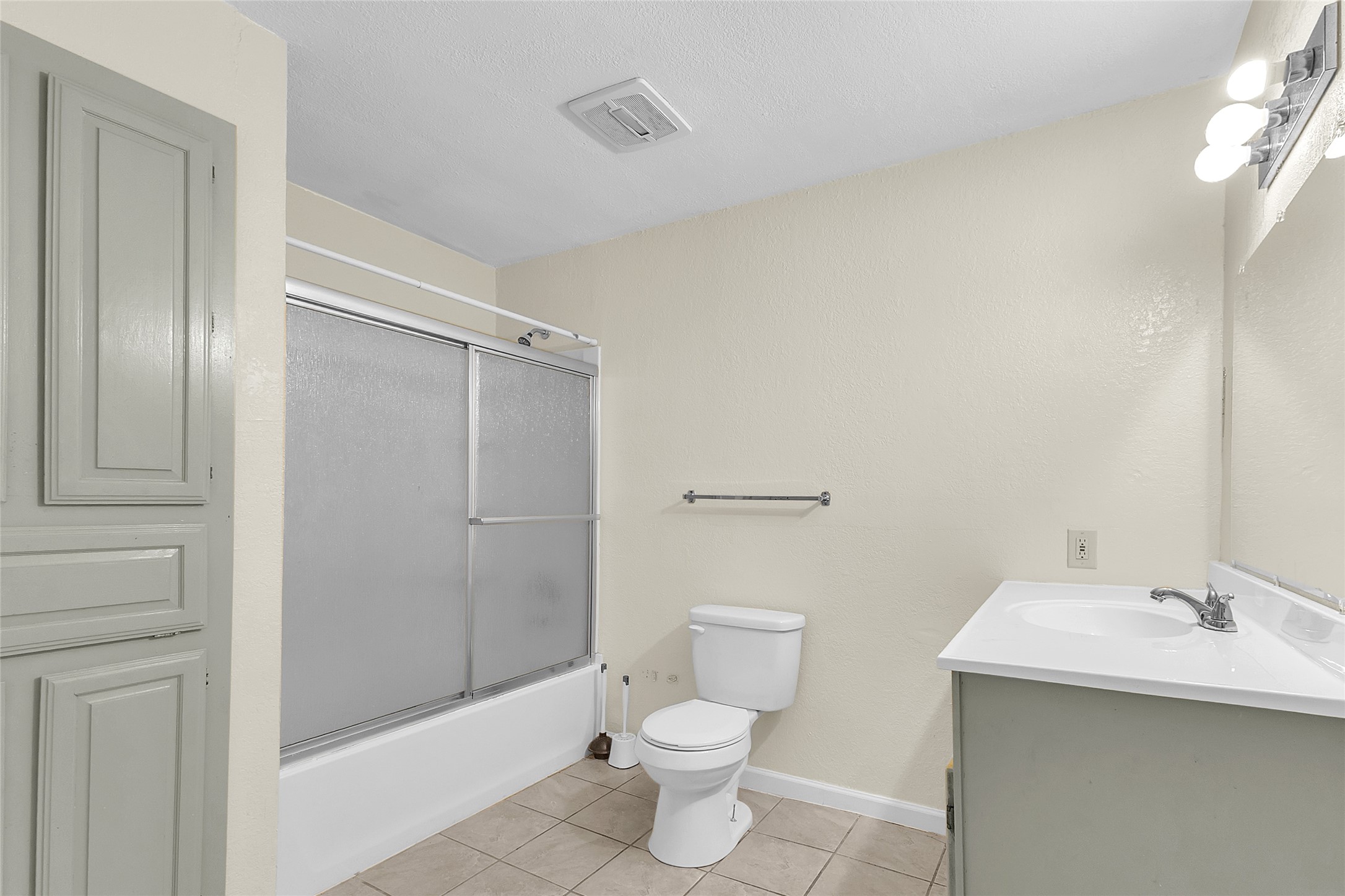 211 W Trinity Street Forney TX 75126