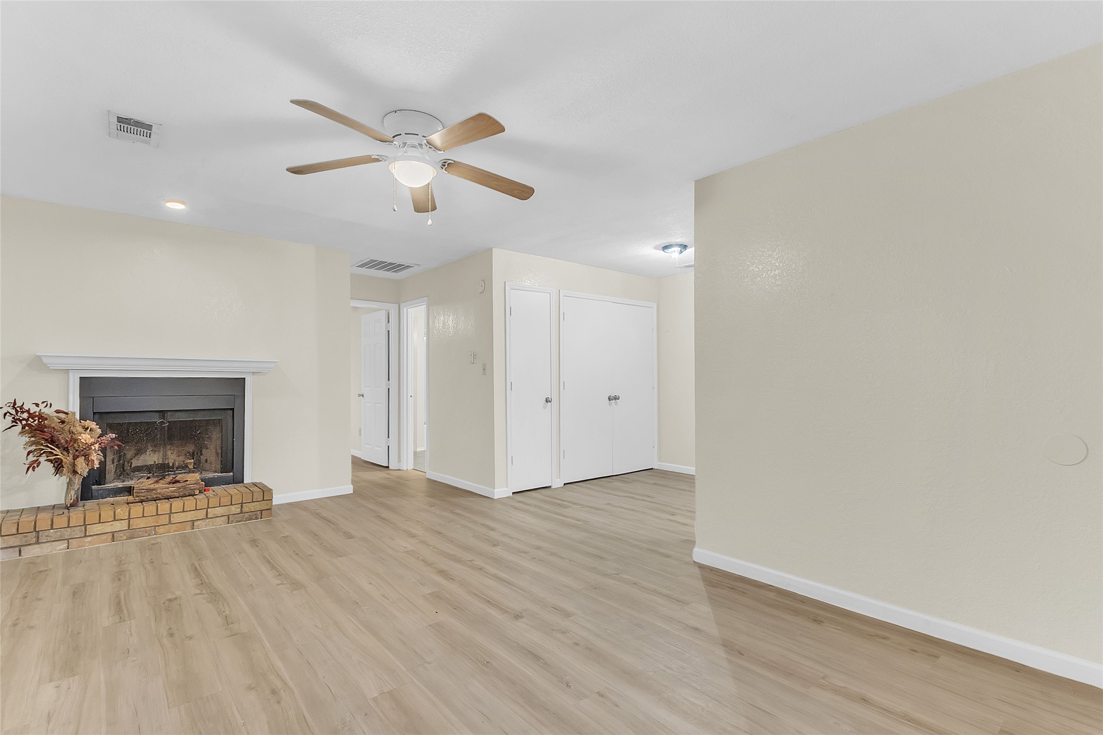 211 W Trinity Street Forney TX 75126