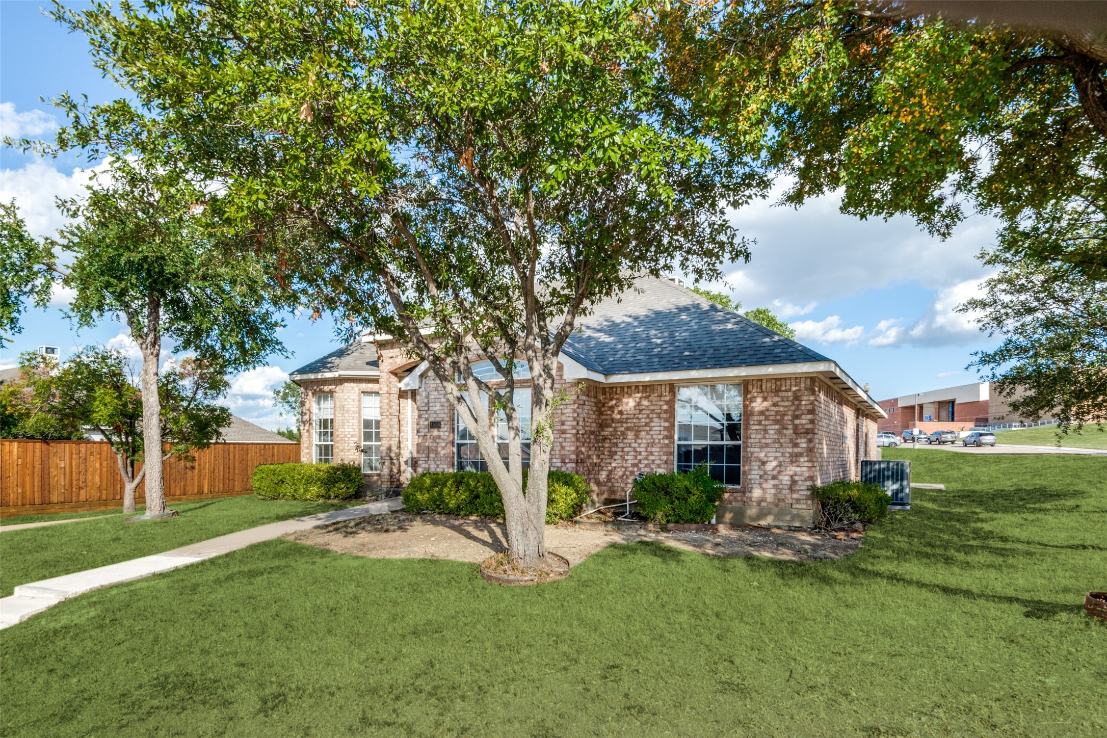 4500 Saddlebrook Drive Carrollton TX 75010