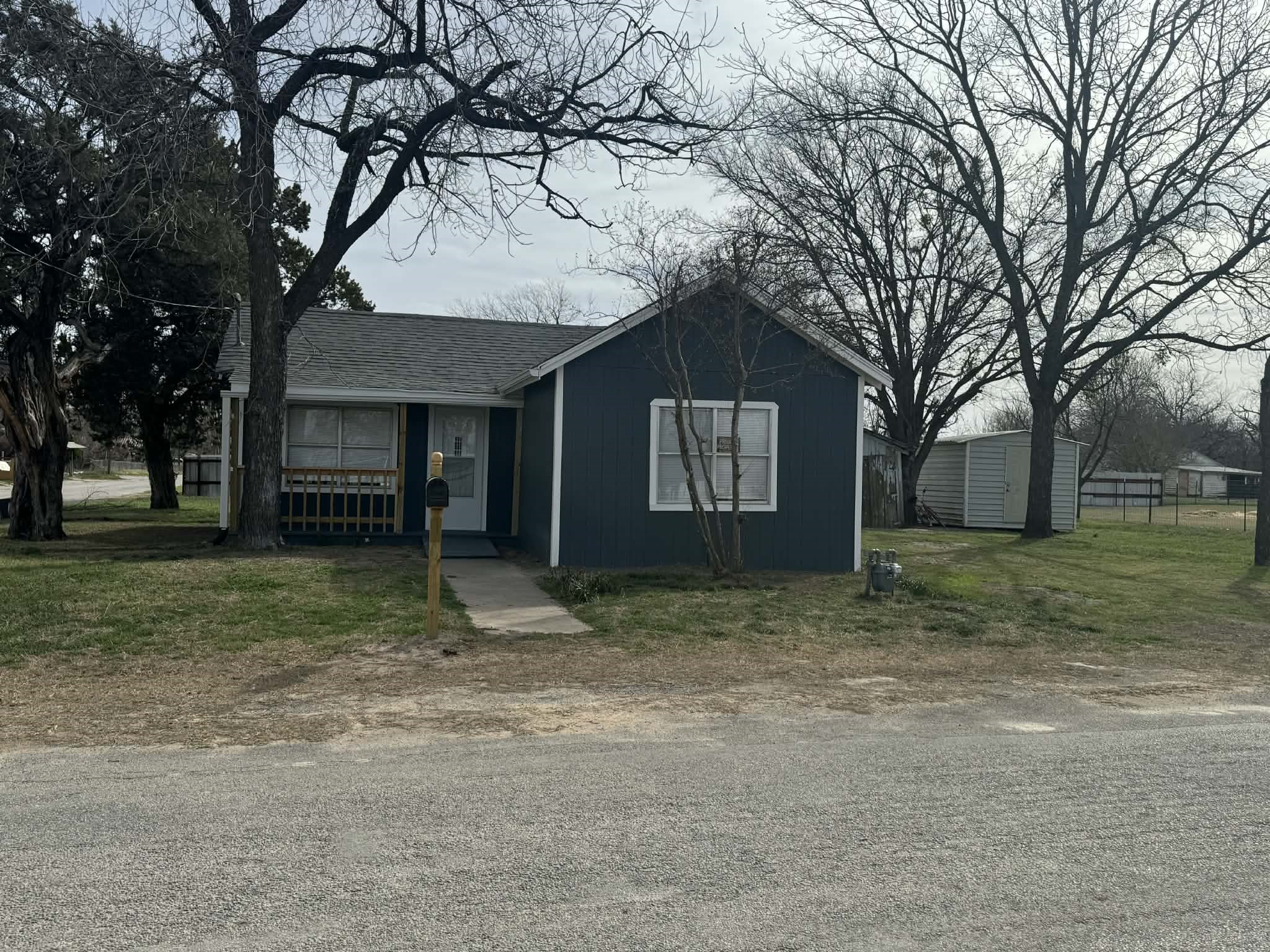 601 S Pine Street Comanche TX 76442