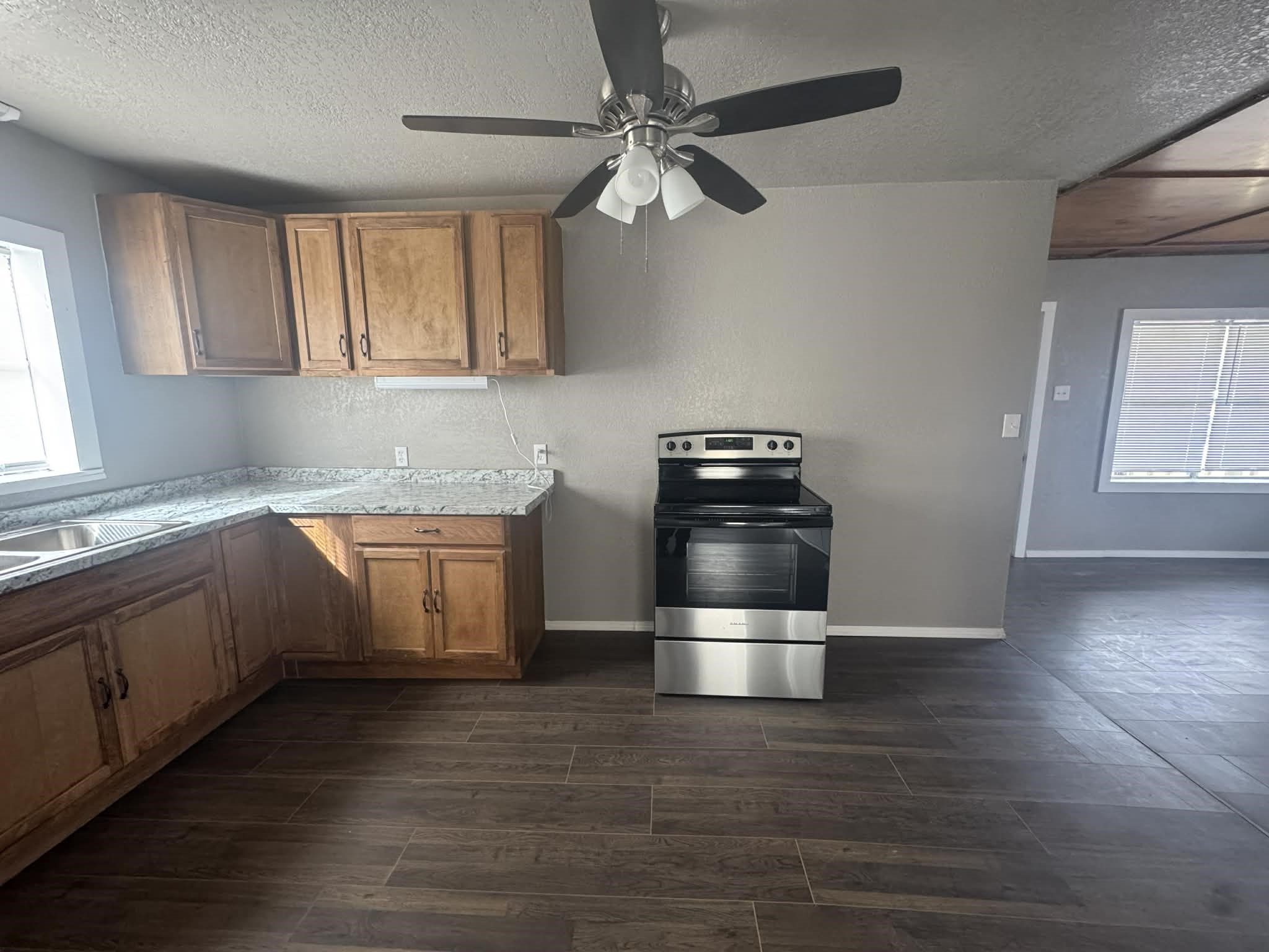 601 S Pine Street Comanche TX 76442