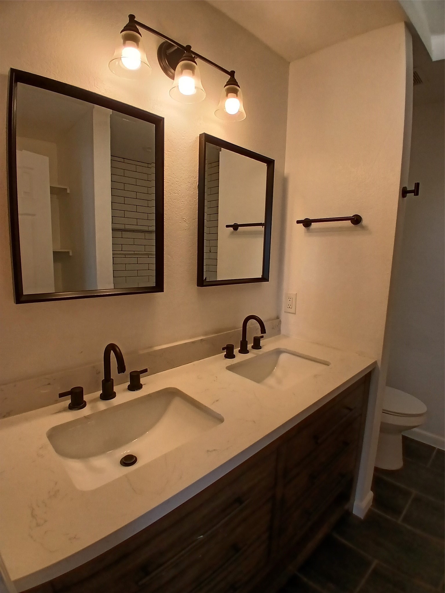 3610 Berrywood Circle Garland TX 75040