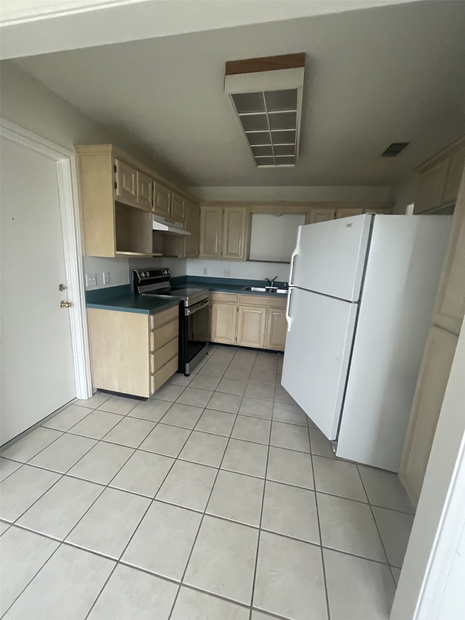 715 W Chestnut Street Denison TX 75020