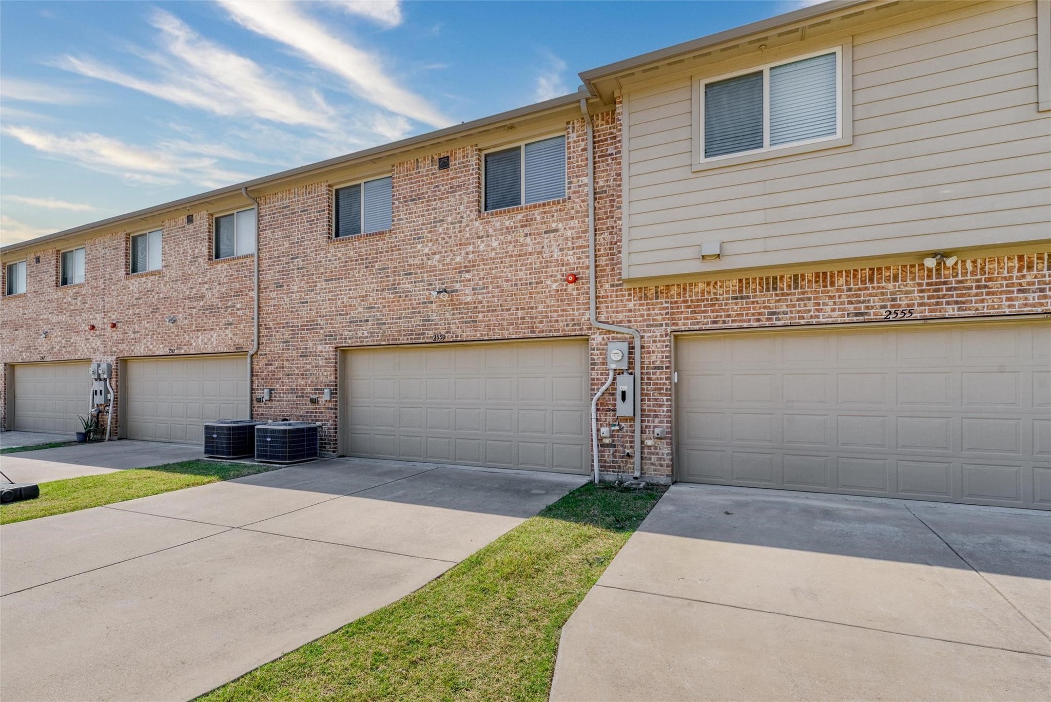 2559 Adam Lane Lewisville TX 75056