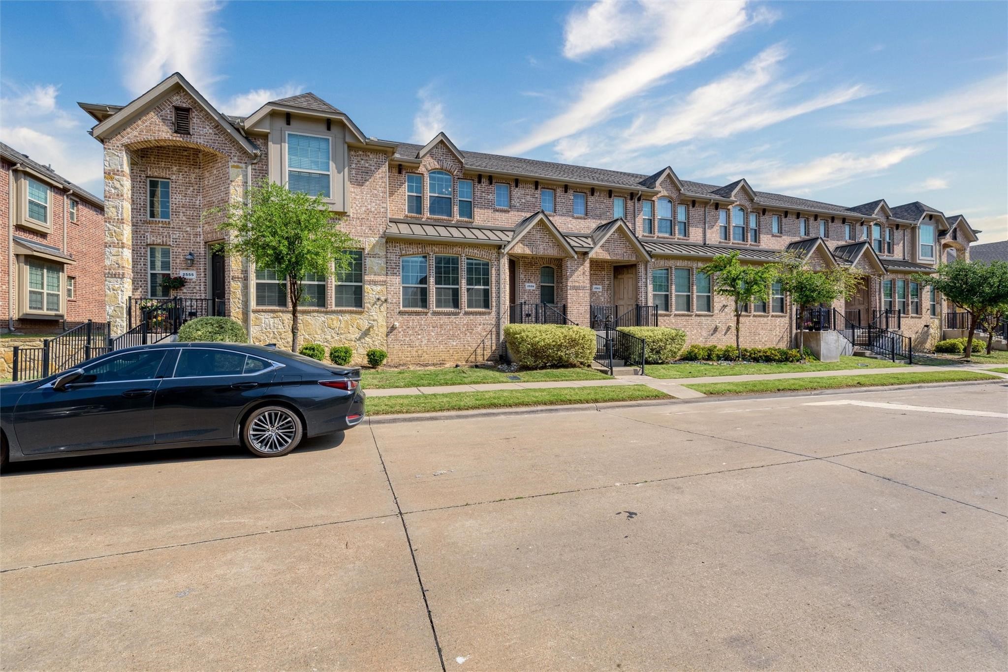 2559 Adam Lane Lewisville TX 75056