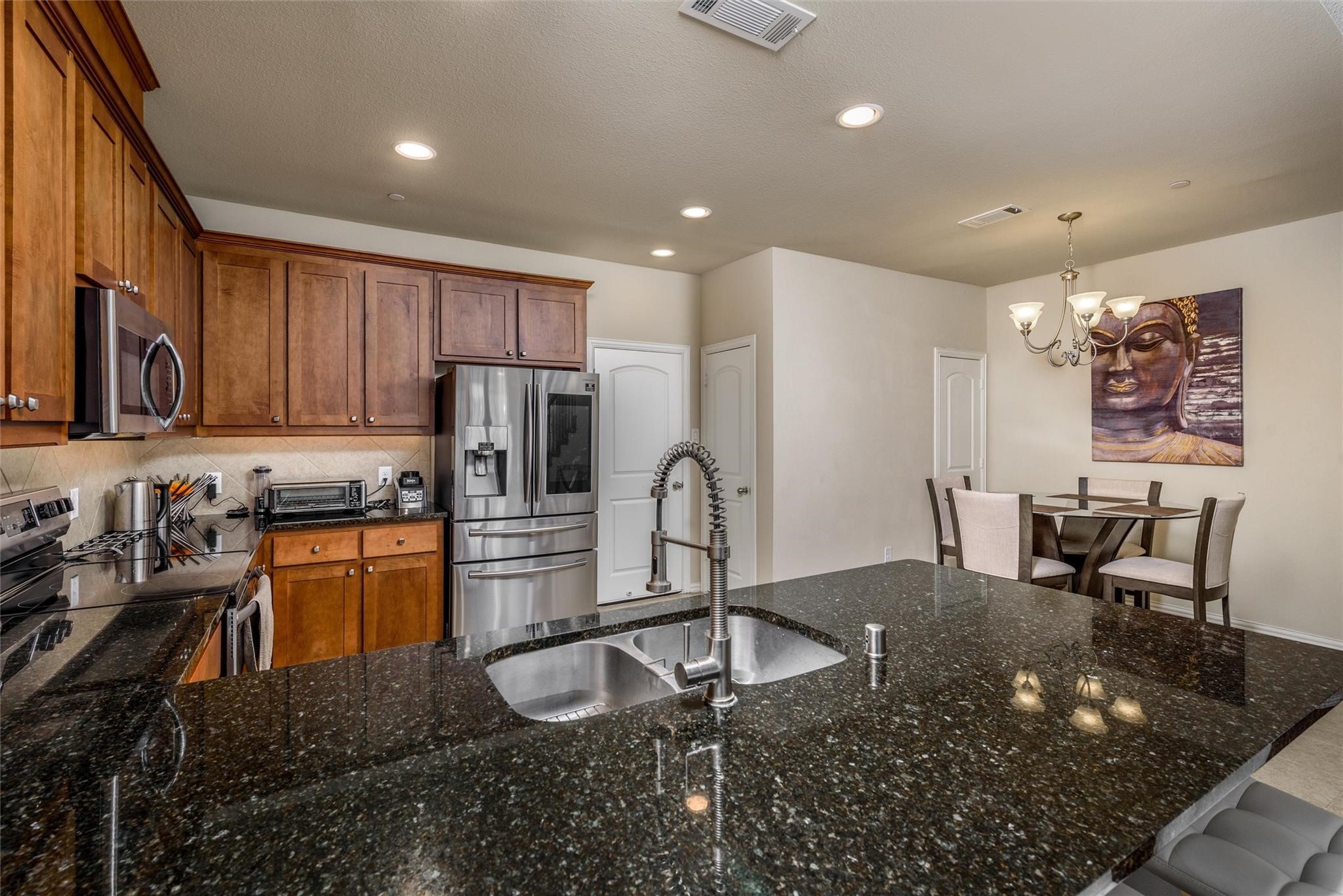 2559 Adam Lane Lewisville TX 75056