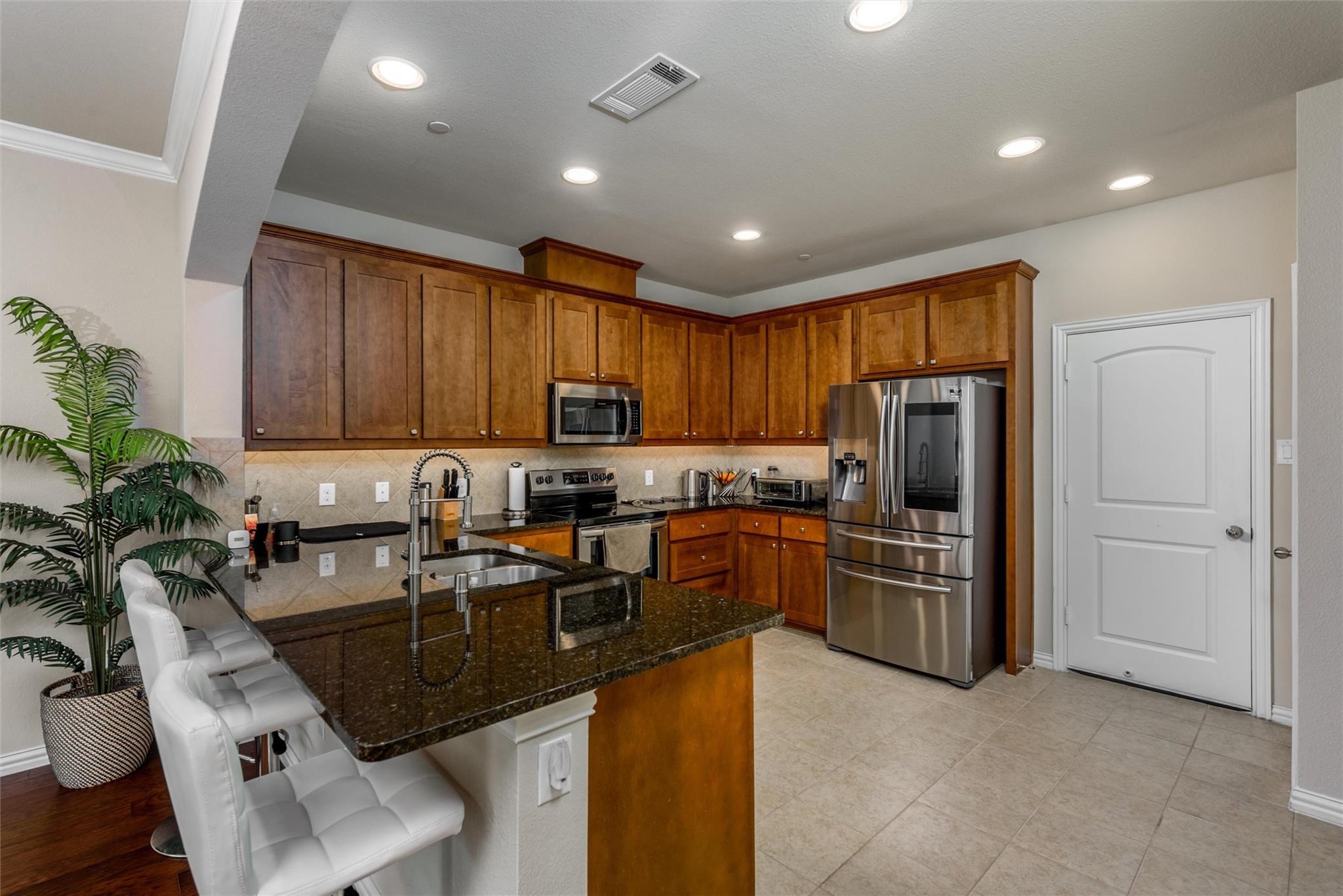 2559 Adam Lane Lewisville TX 75056