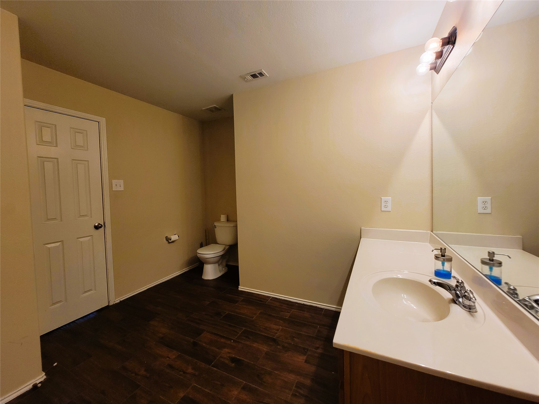1433 Kramer Court Burleson TX 76028