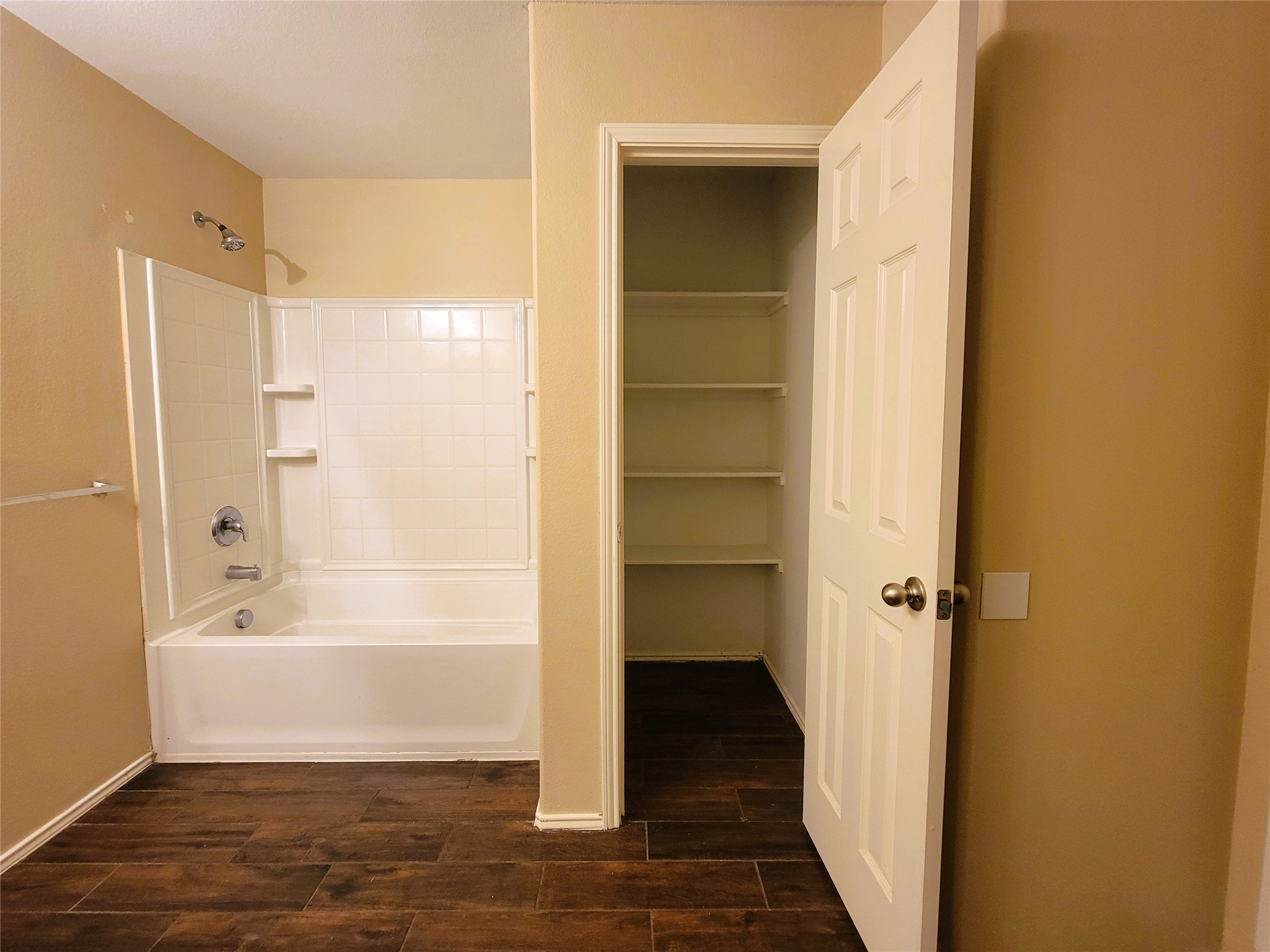 1433 Kramer Court Burleson TX 76028
