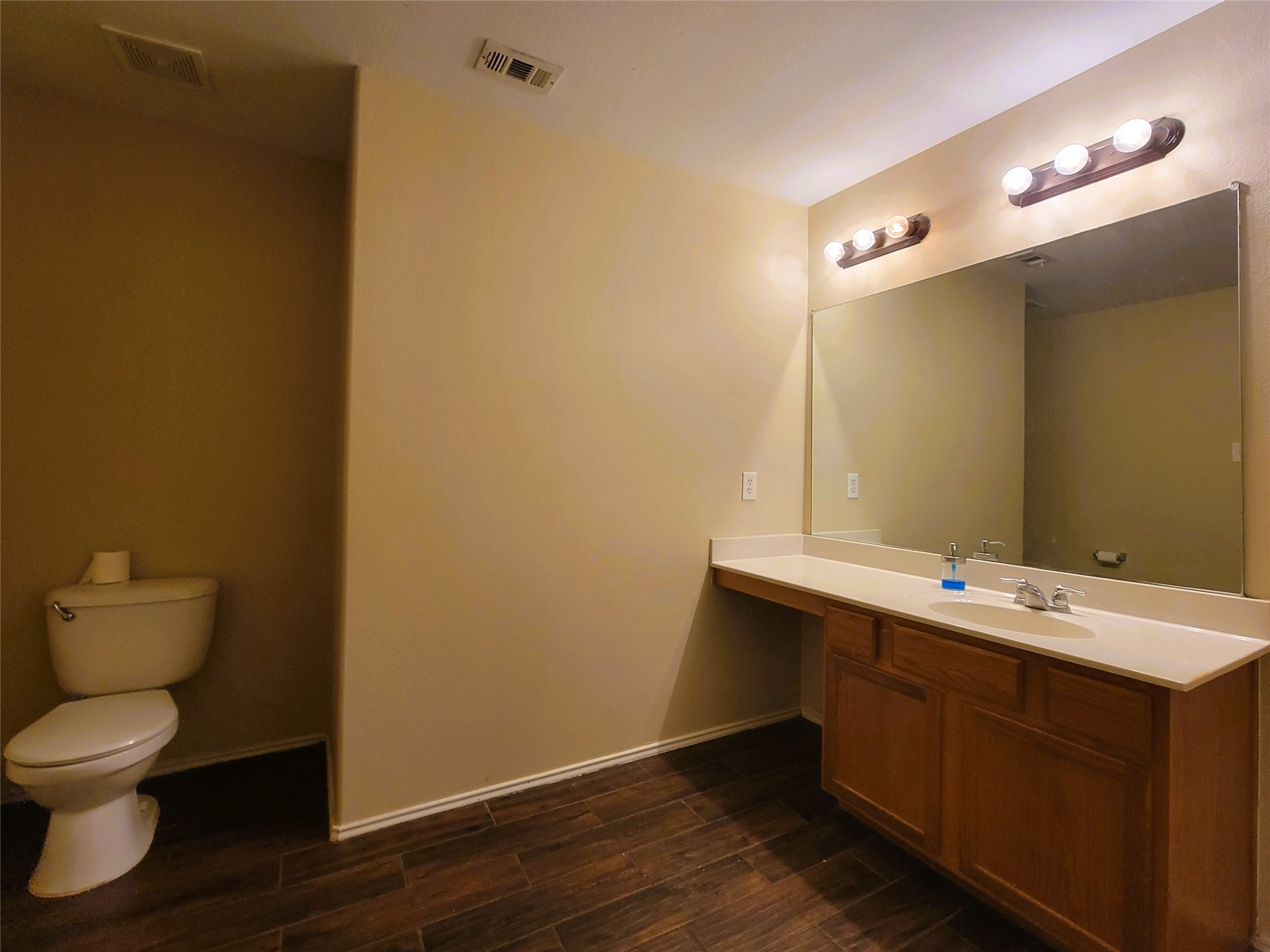 1433 Kramer Court Burleson TX 76028