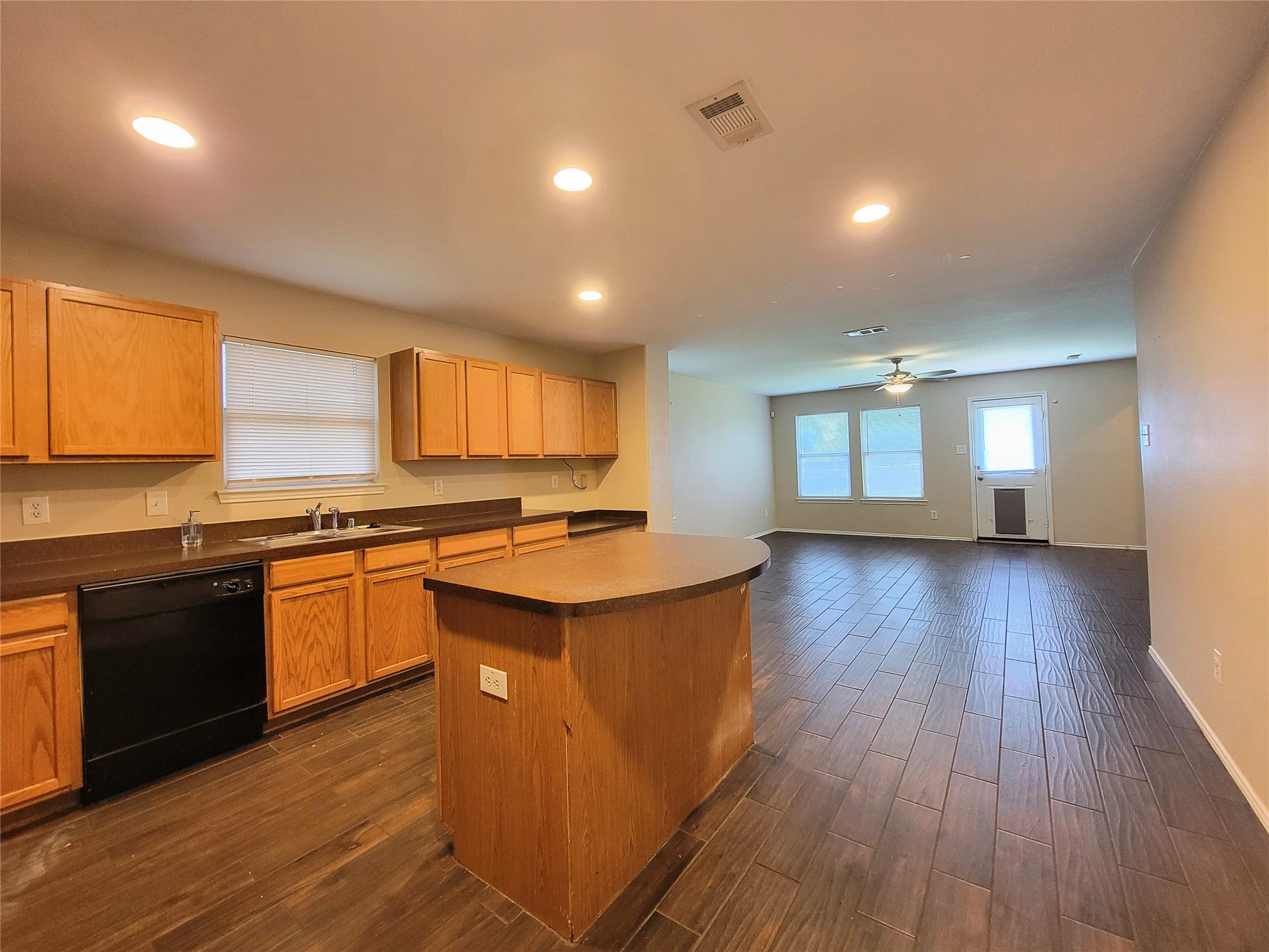 1433 Kramer Court Burleson TX 76028