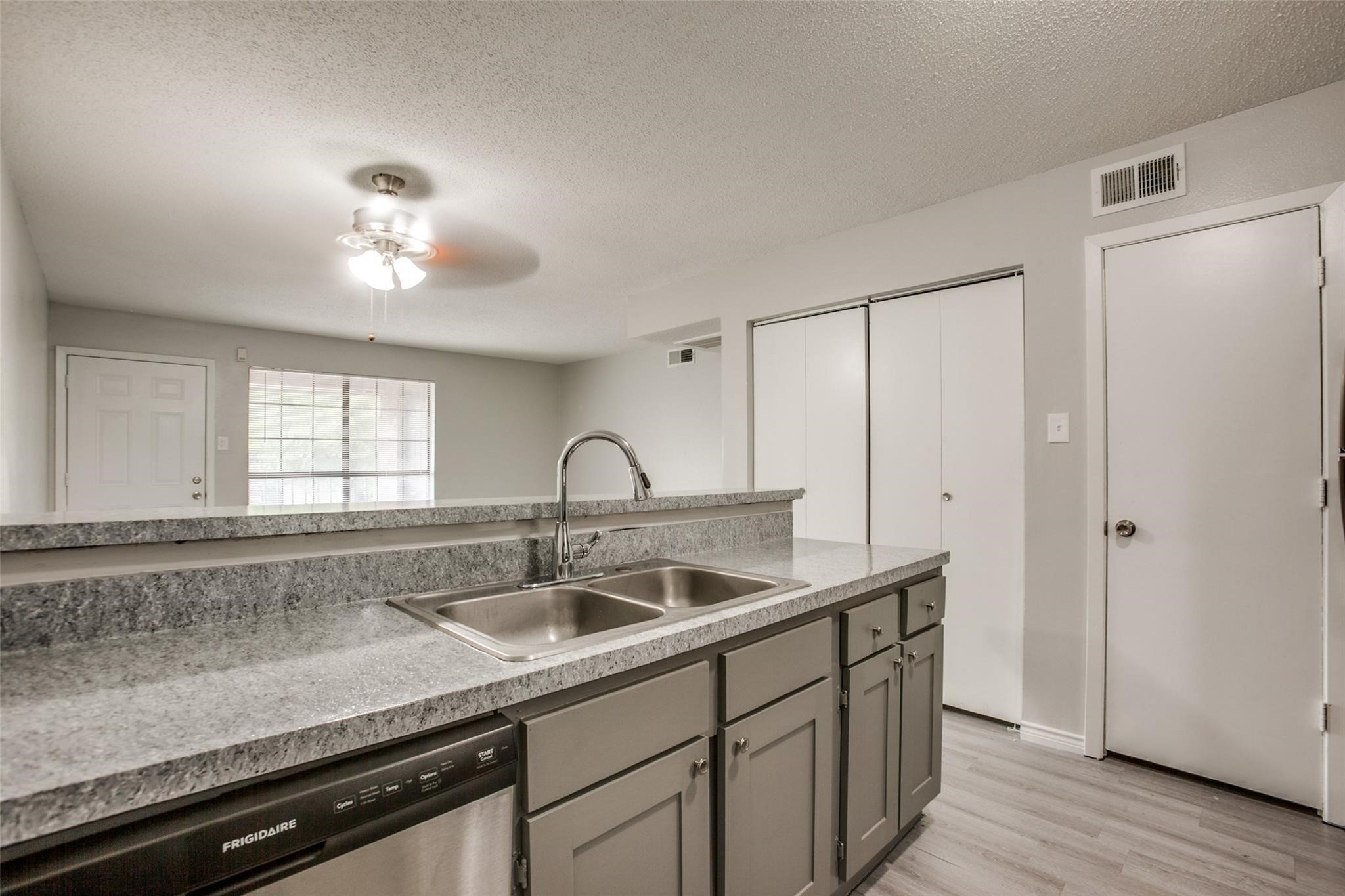 1935 Cranford Drive Garland TX 75041
