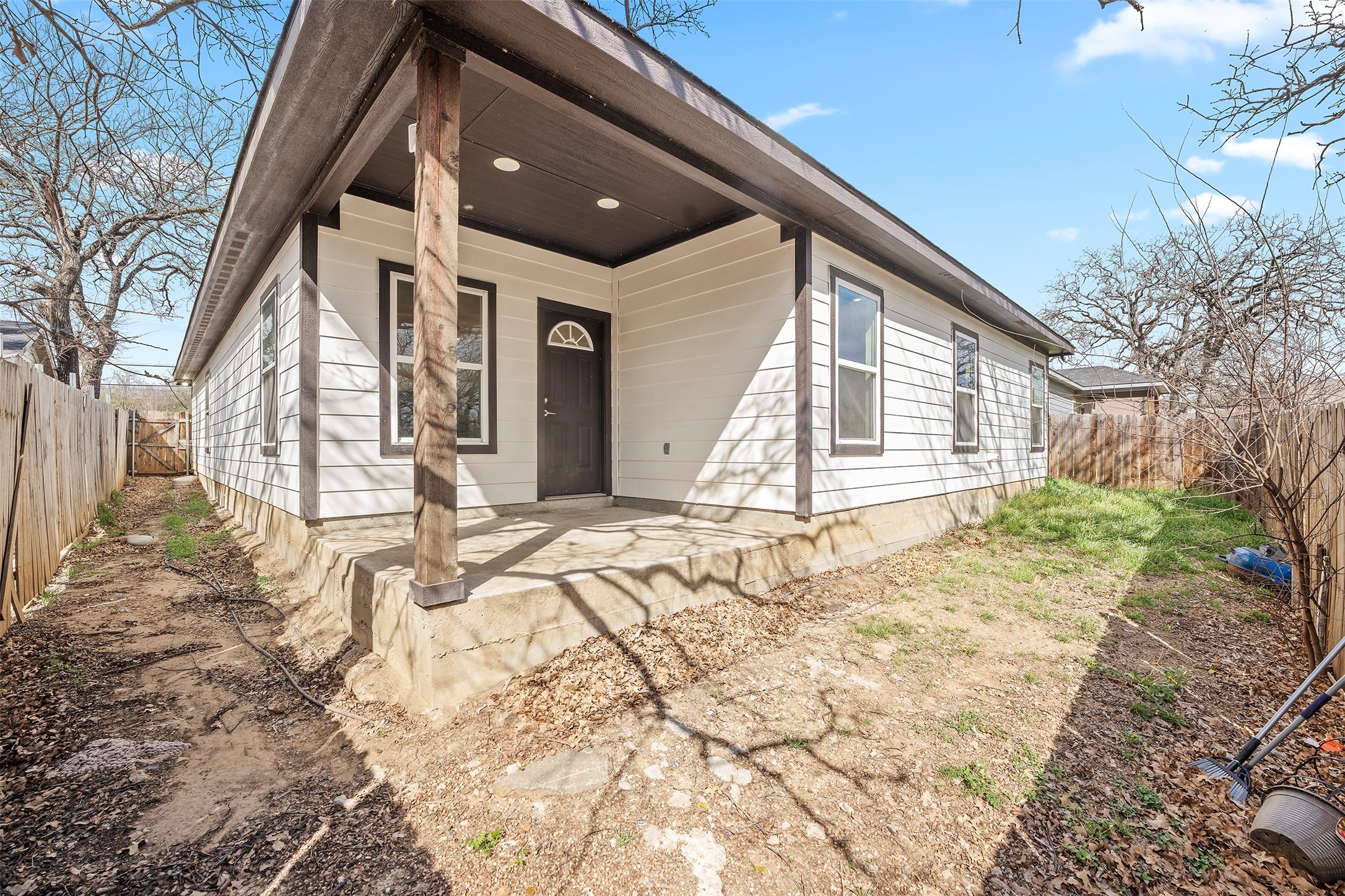 4801 Shackleford Street Fort Worth TX 76119