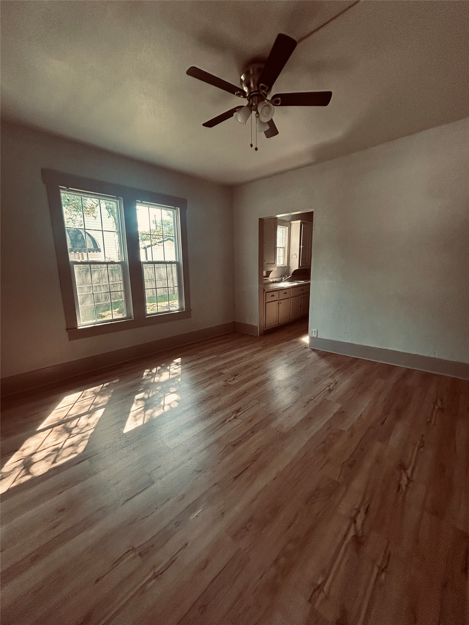 1221 W 2nd Avenue Corsicana TX 75110