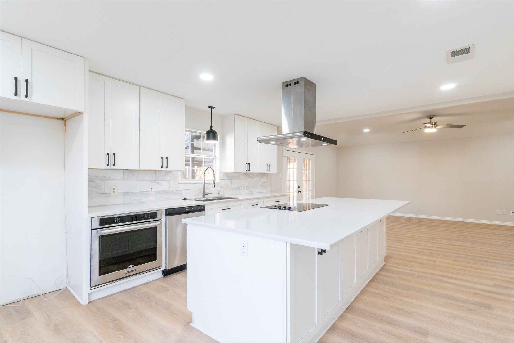 313 S Prairie Street Pilot Point TX 76258