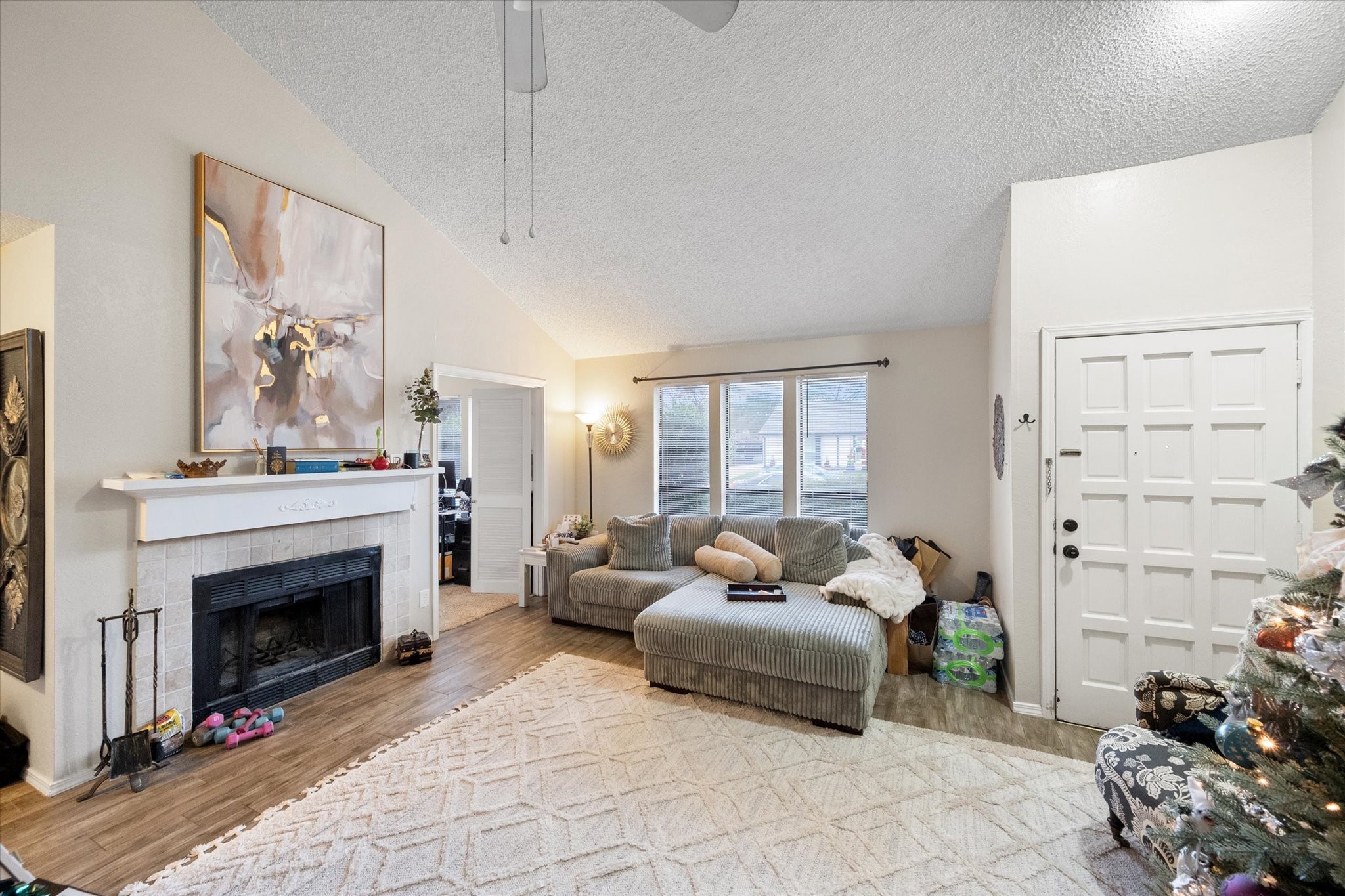 2920 Hilltop Drive Euless TX 76039