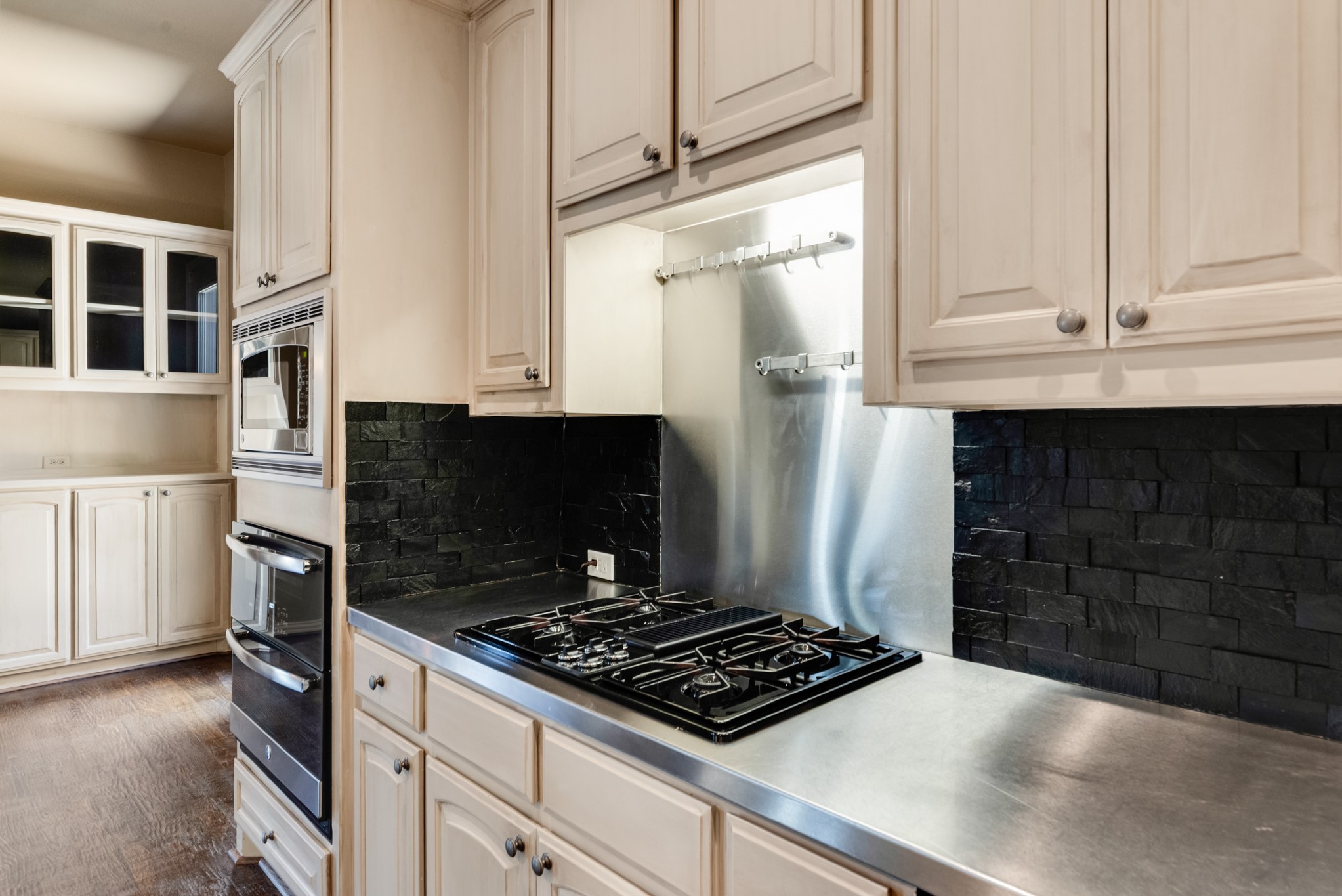 5069 Lakehill Boulevard Frisco TX 75034