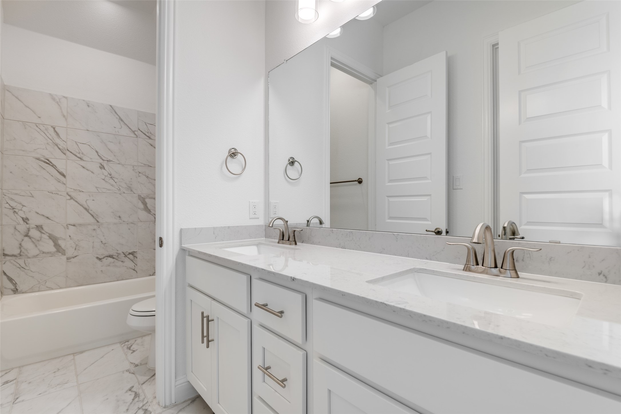2537 Blackpool Court Celina TX 75009