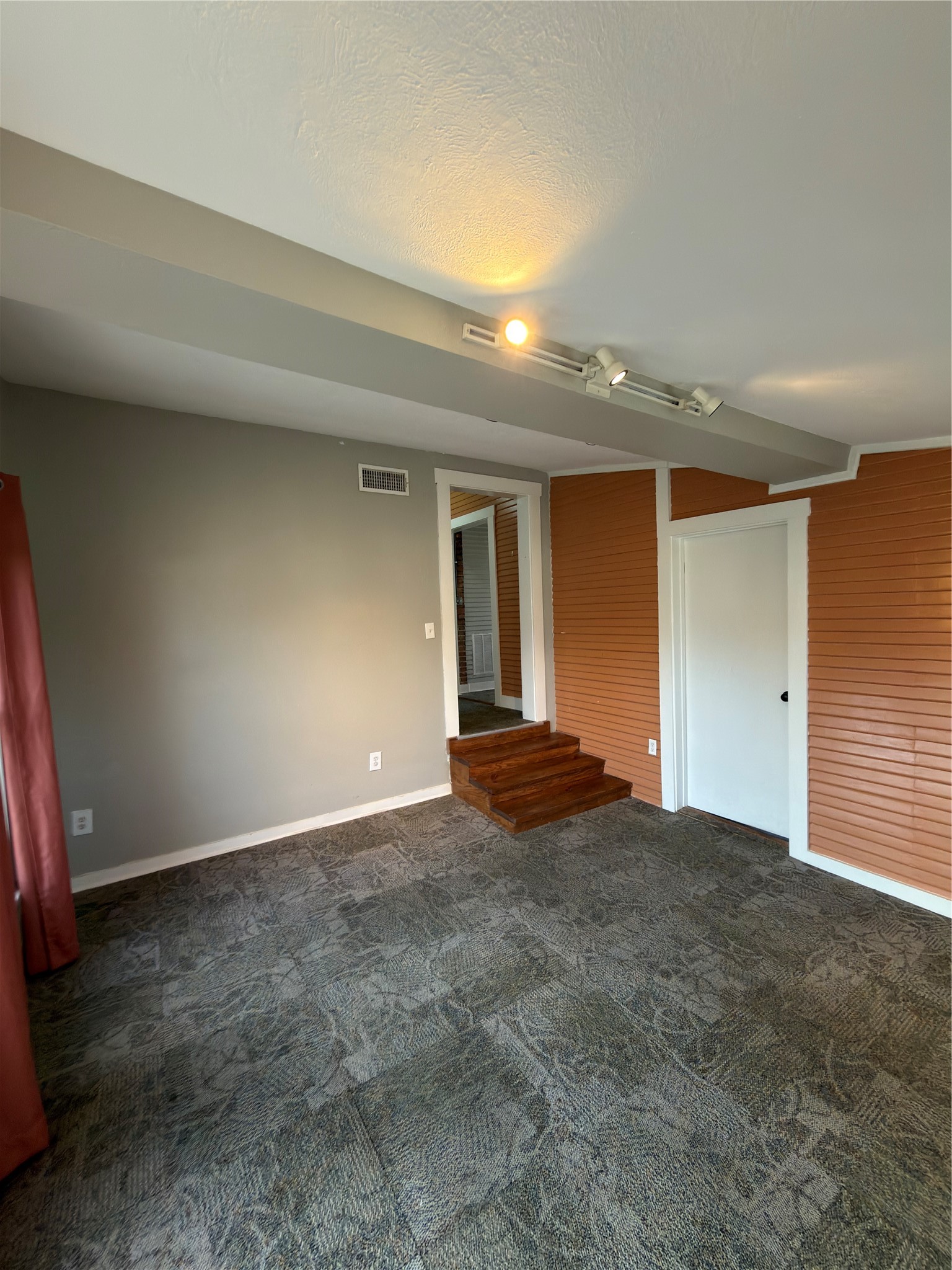 1513 Hurley Avenue Fort Worth TX 76104