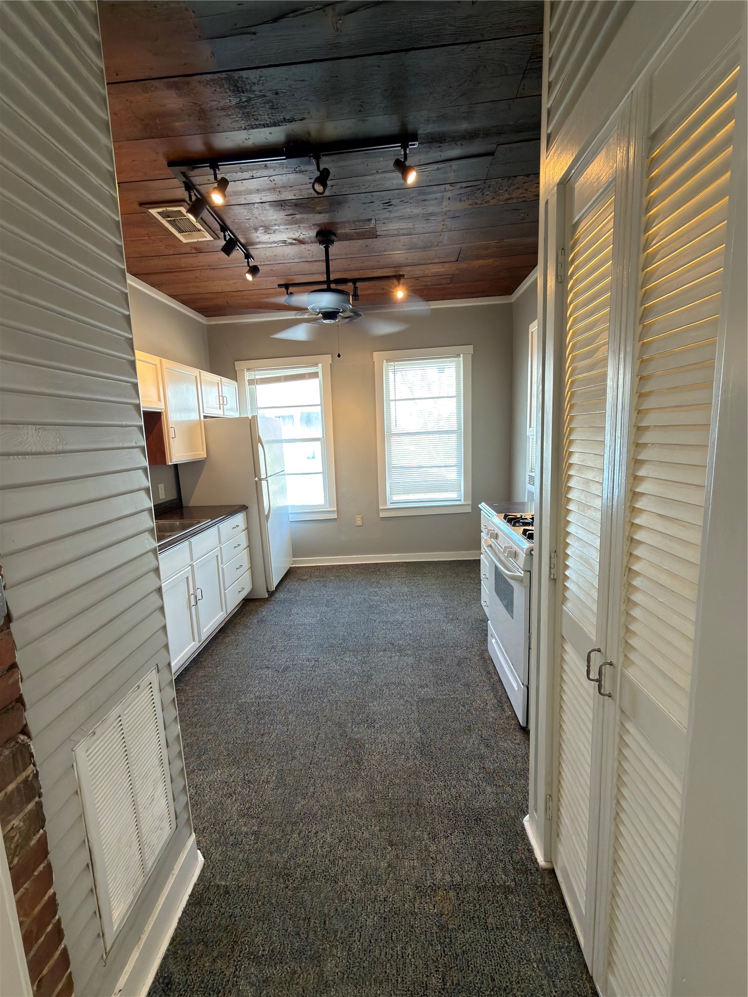 1513 Hurley Avenue Fort Worth TX 76104