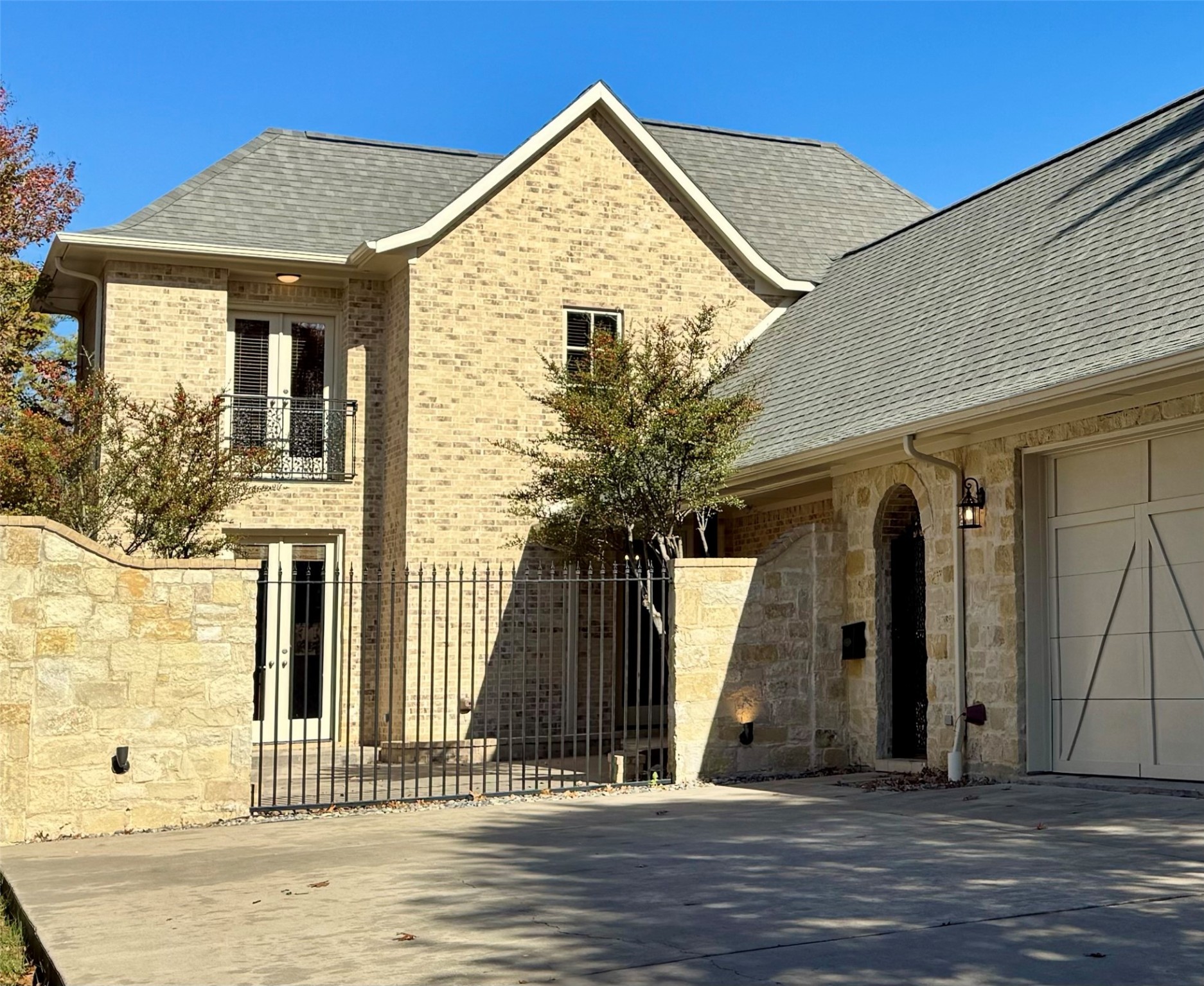 6335 Vanderbilt Avenue Dallas TX 75214