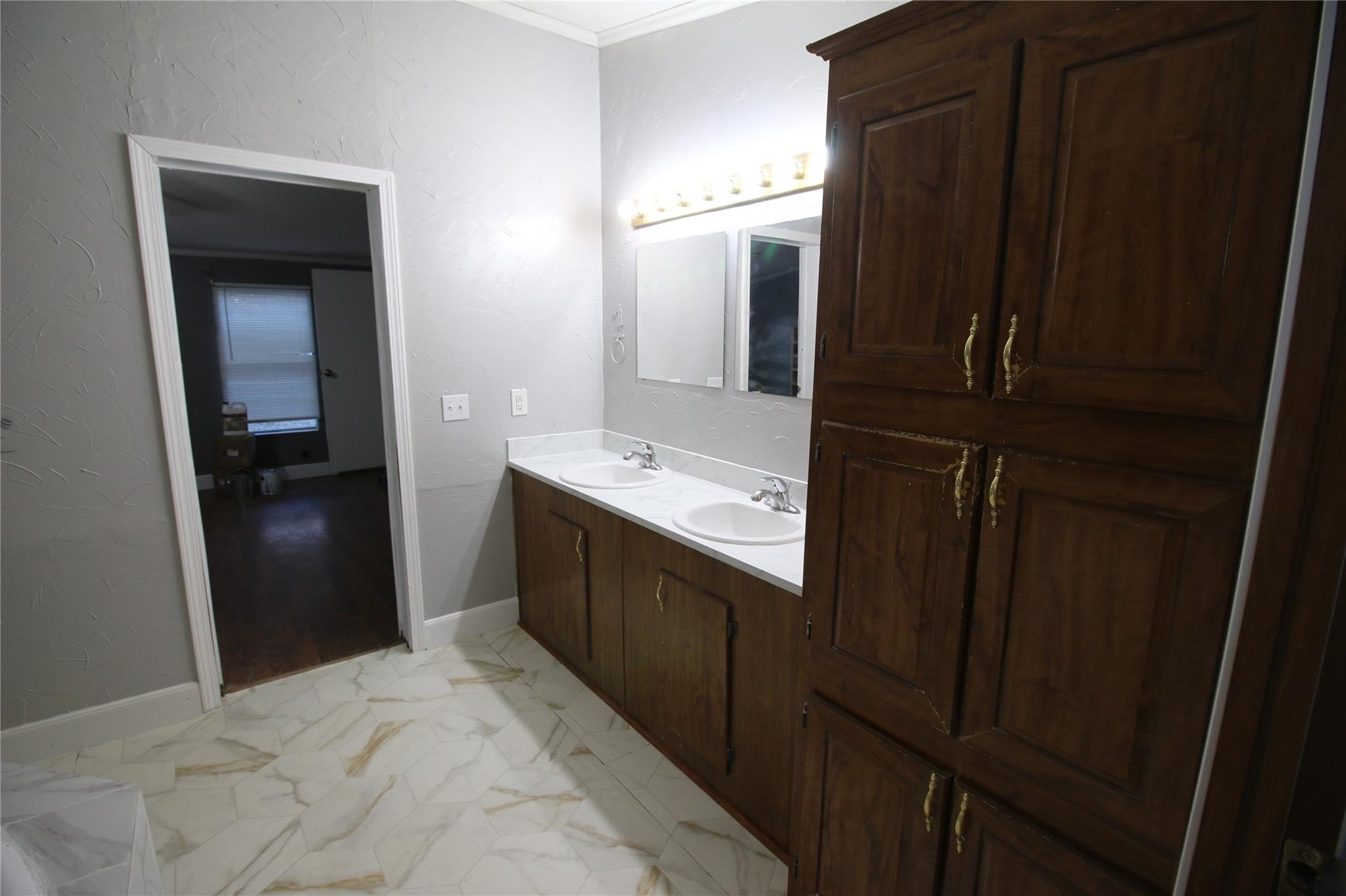 10188 Gaillard Lake Wills Point TX 75169
