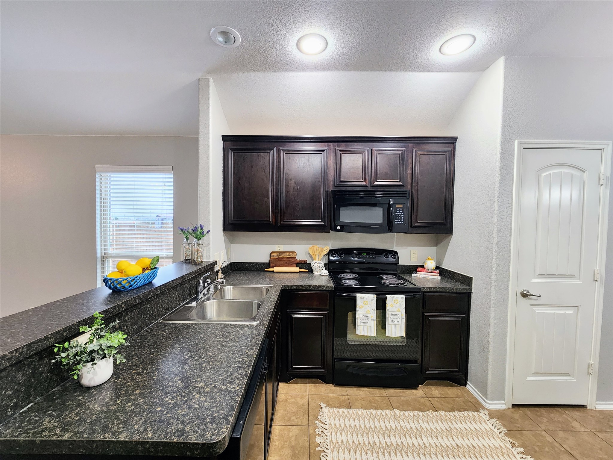 1809 Rodeo Drive Anna TX 75409