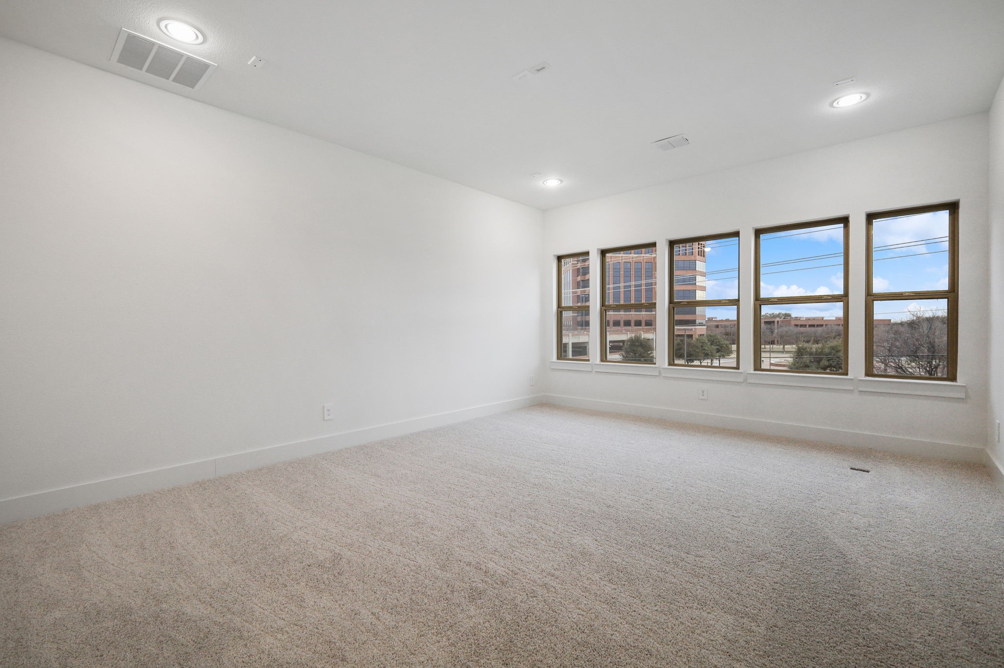 8218 Vitex Avenue Dallas TX 75252