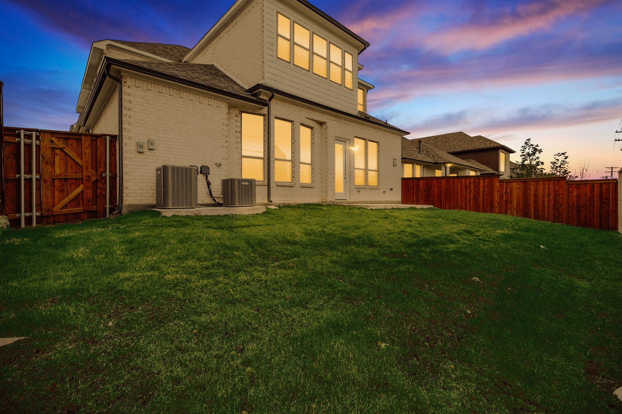 8218 Vitex Avenue Dallas TX 75252