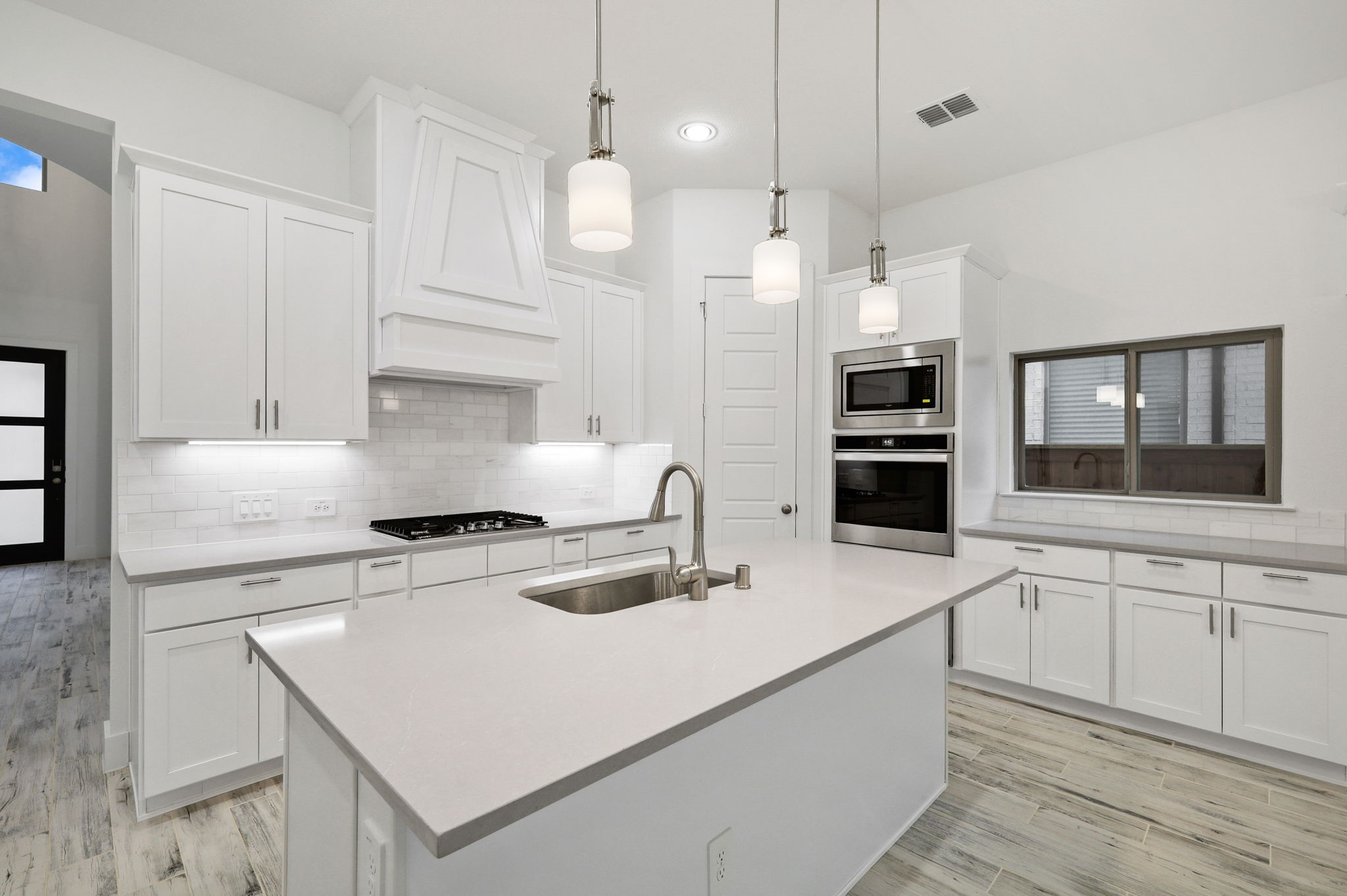 8218 Vitex Avenue Dallas TX 75252
