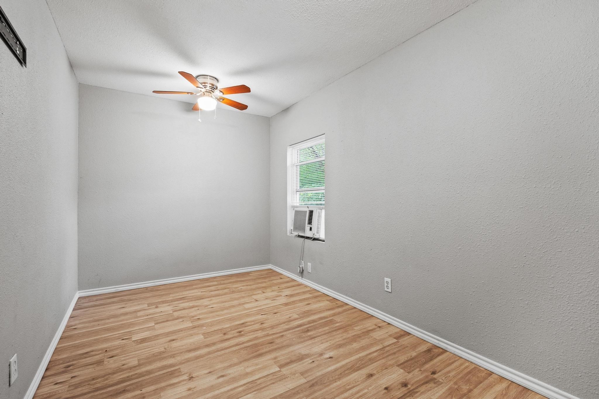 701 W Hull Street Denison TX 75020