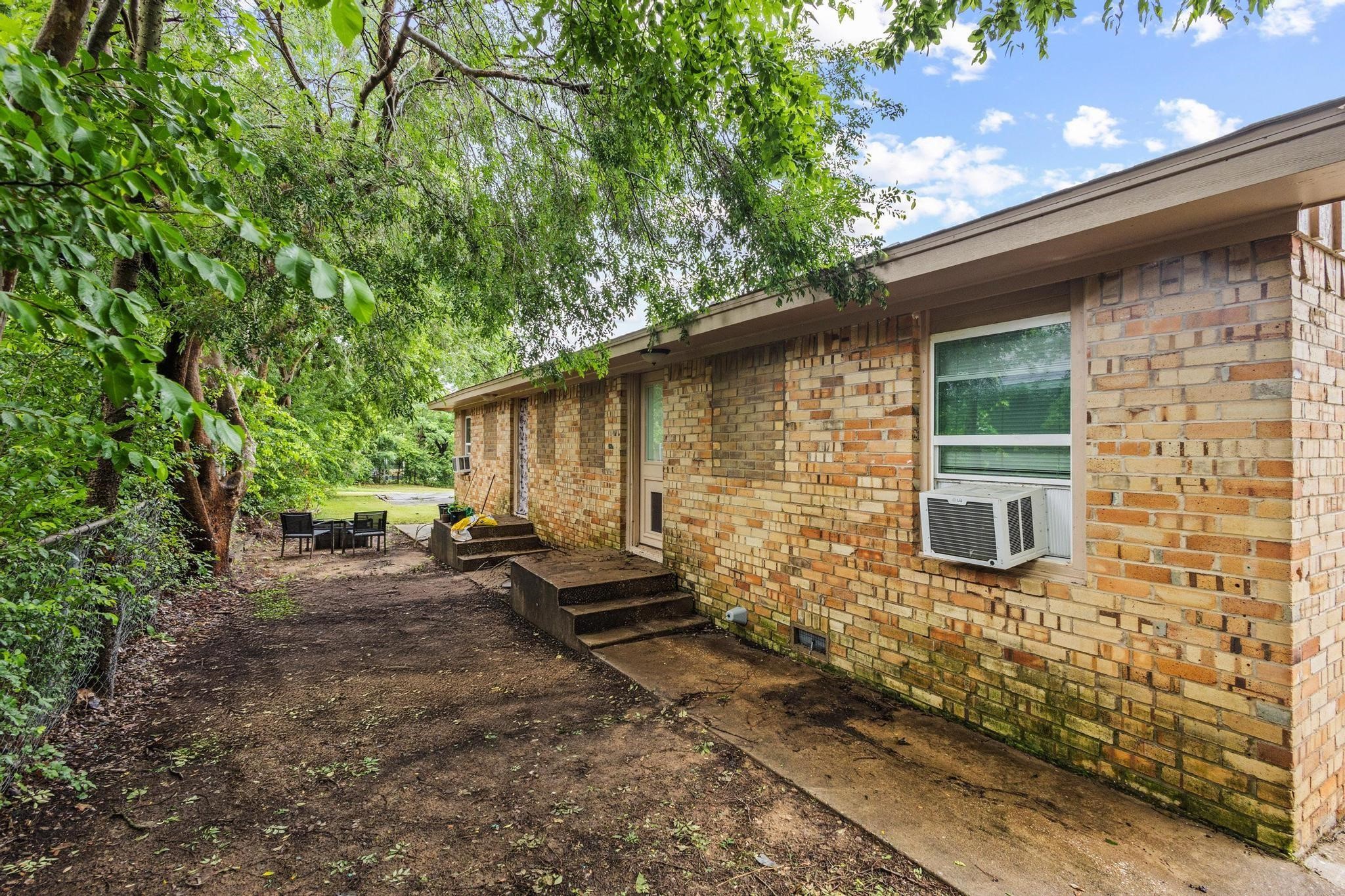 701 W Hull Street Denison TX 75020