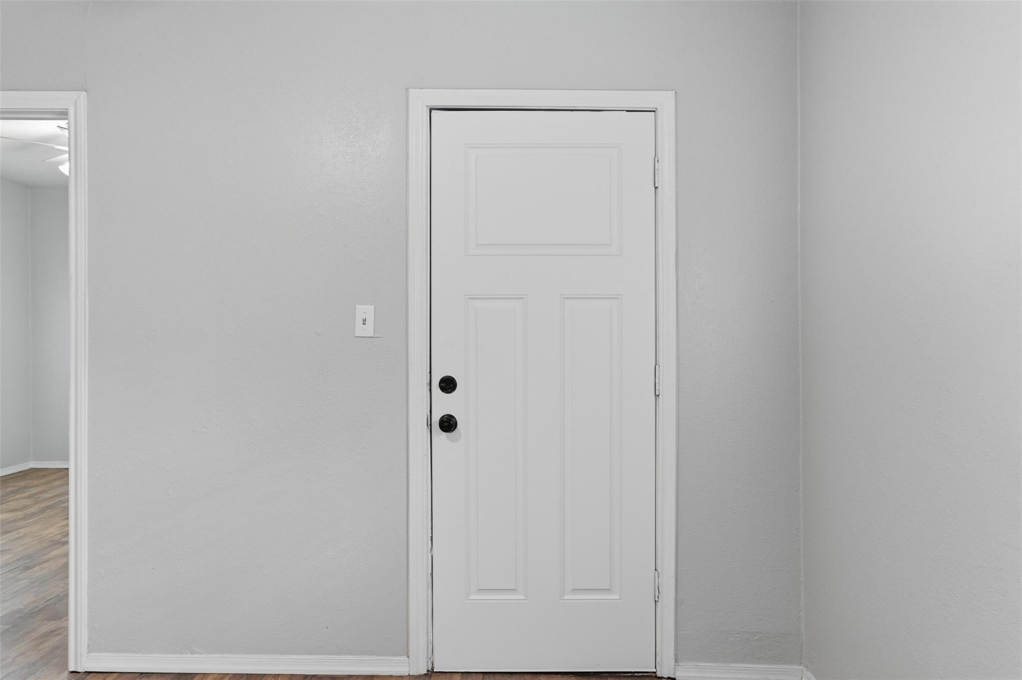 127 E Walker Street Denison TX 75021