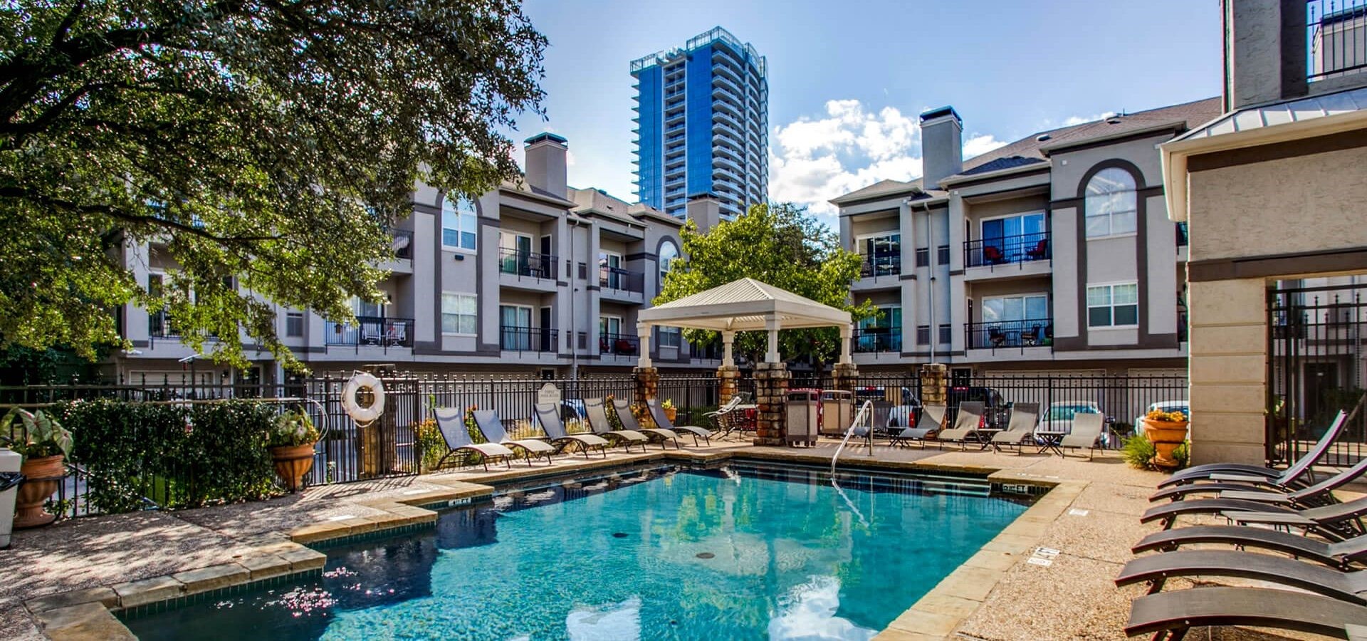 2201 Wolf Street Dallas TX 75201