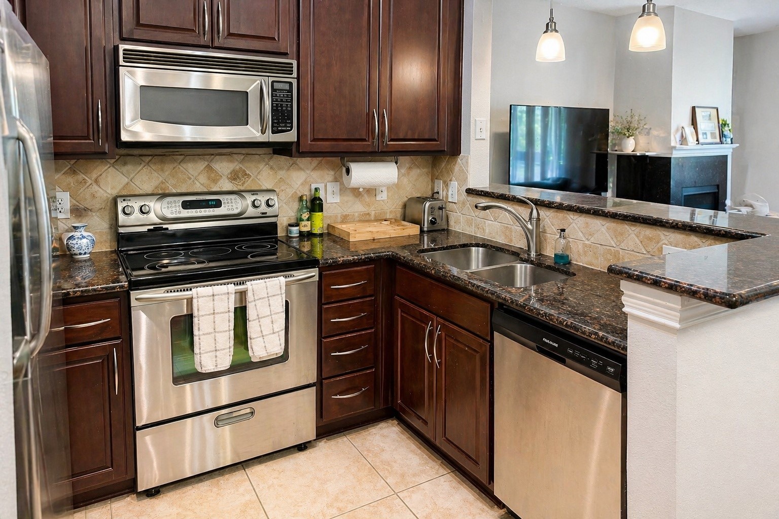 2201 Wolf Street Dallas TX 75201