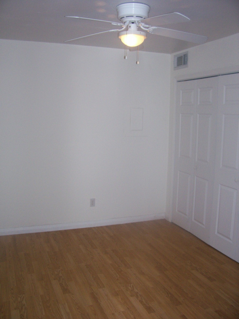 9825 Walnut Street Dallas TX 75243