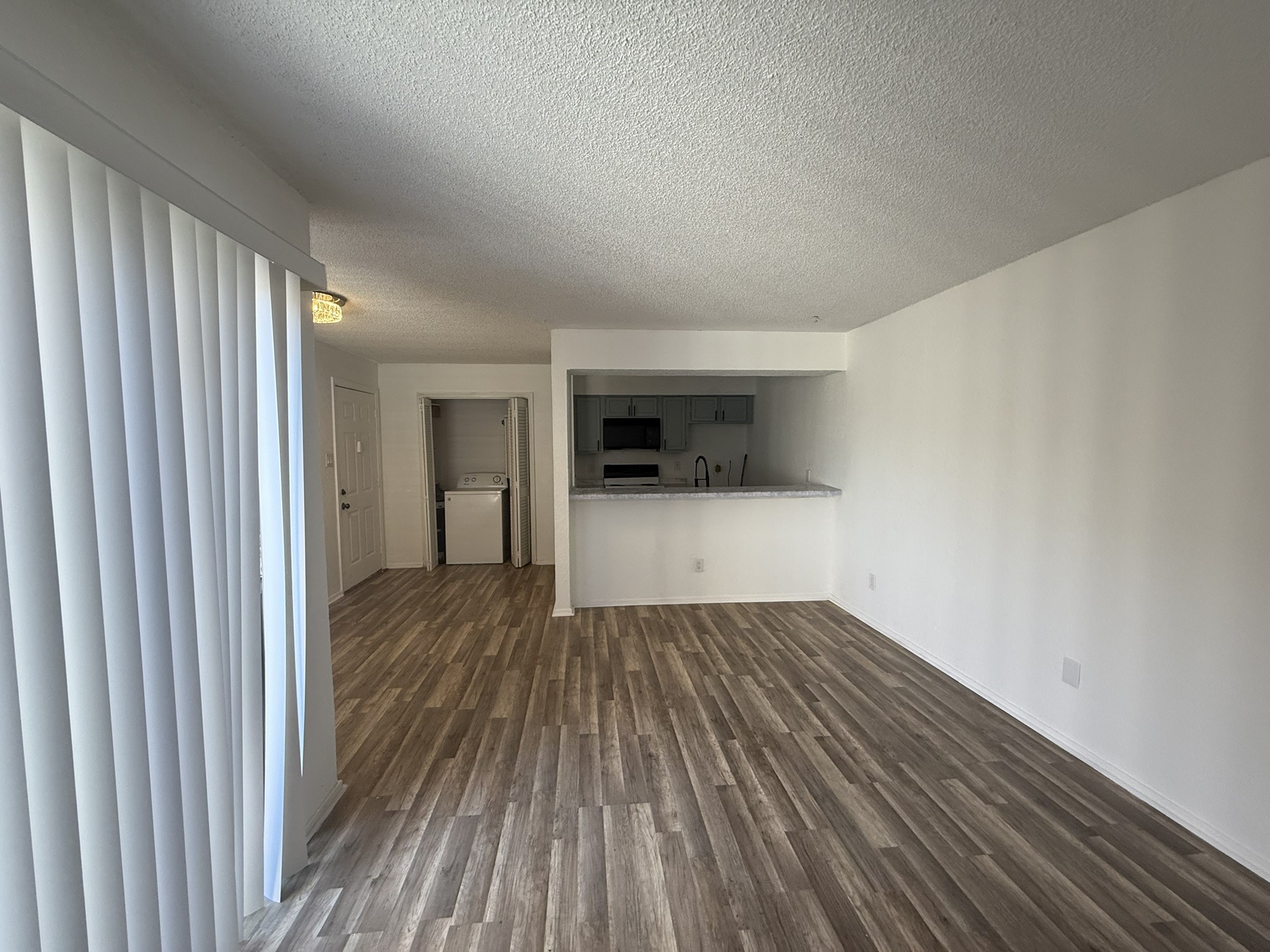 9813 Walnut Street Dallas TX 75243