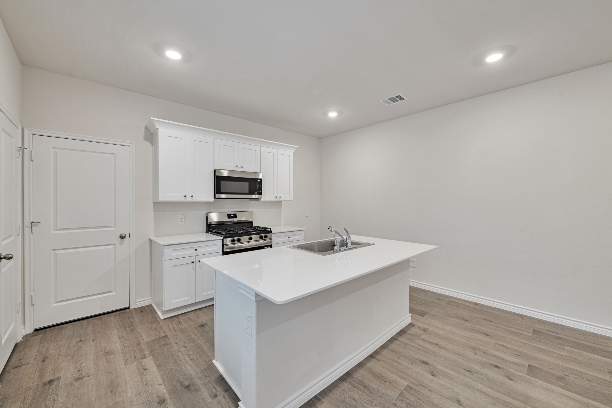 2167 Serenity Lane Arlington TX 76015